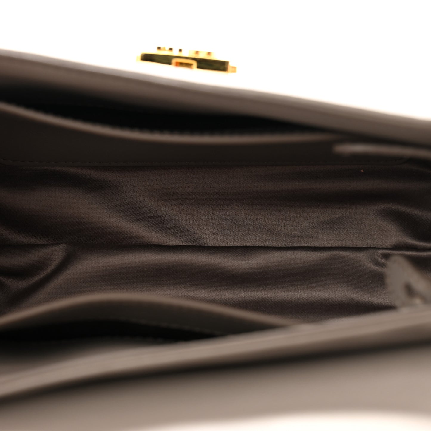 Fine Calf Shoulder Bag Argilla