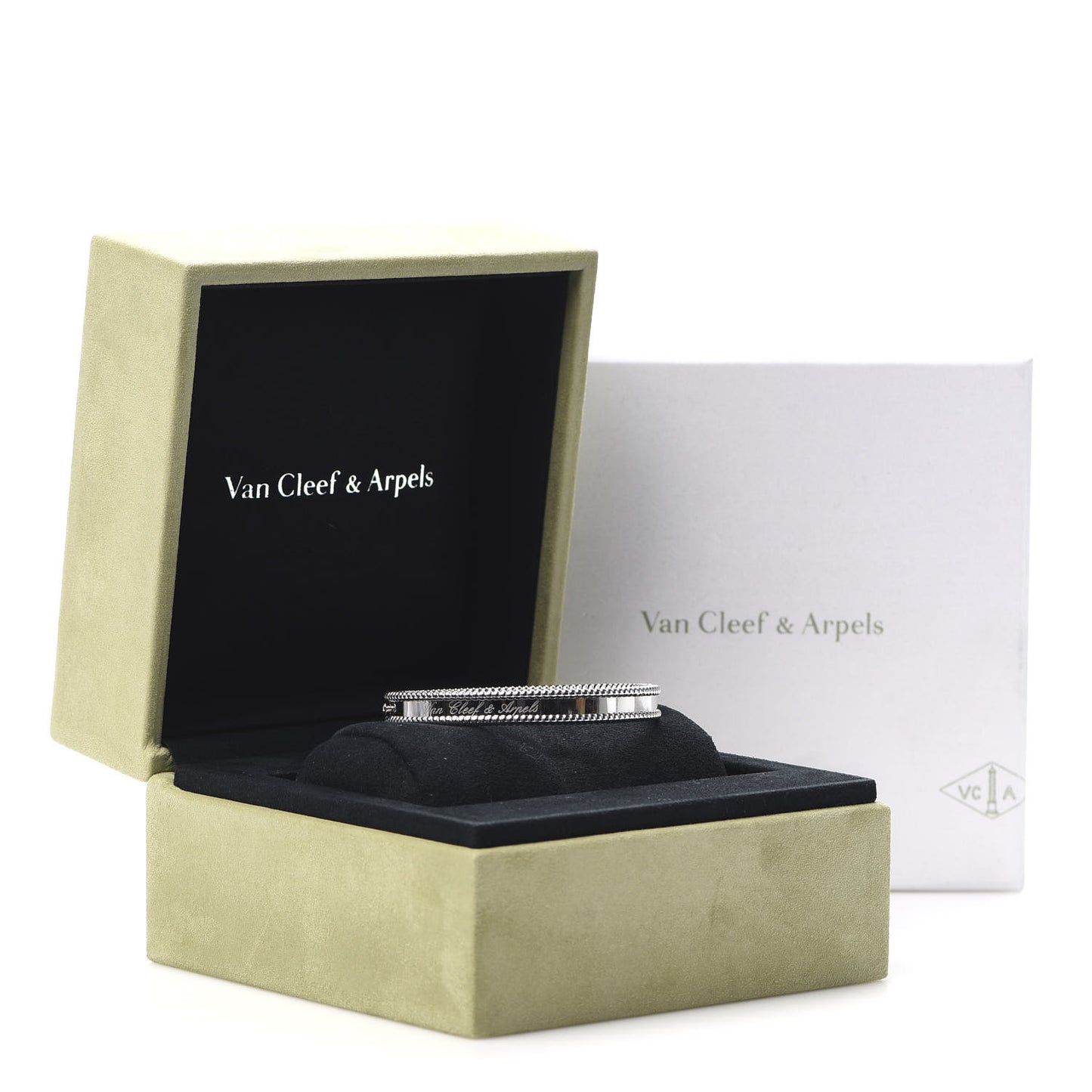 18K White Gold Perlee Signature Bangle Bracelet M