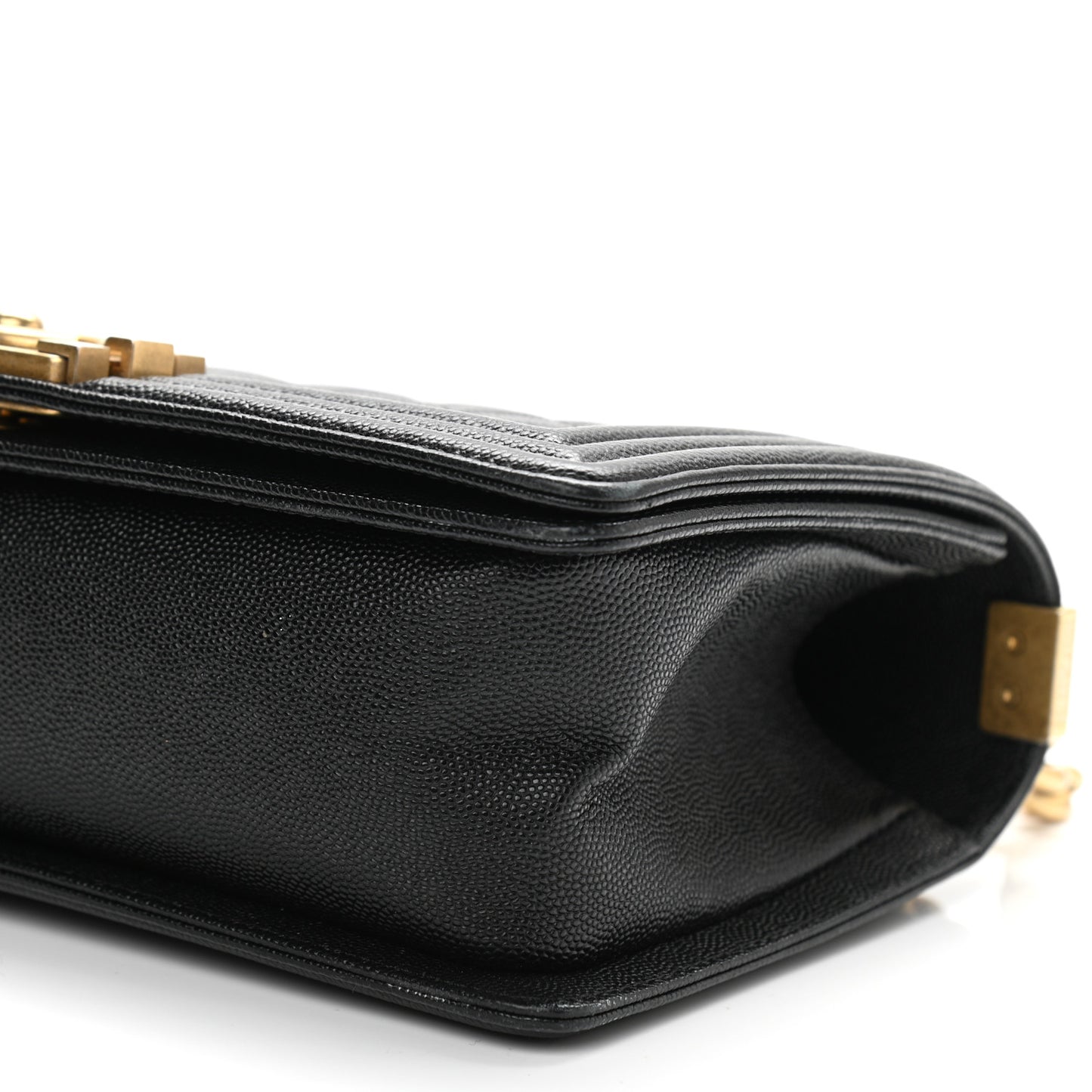 Caviar Quilted Medium Boy Flap Black