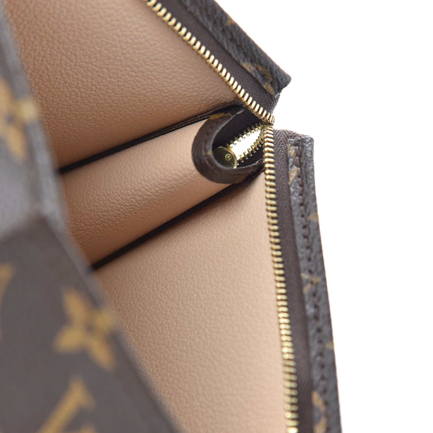 Louis Vuitton Monogram Toiletry Pouch 26 7 of 10