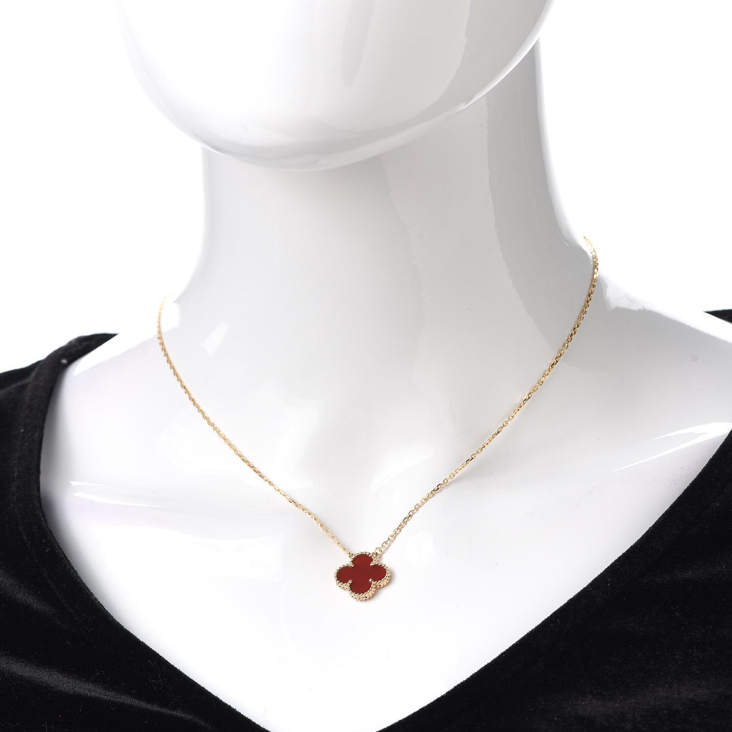 18K Yellow Gold Carnelian Vintage Alhambra Pendant Necklace