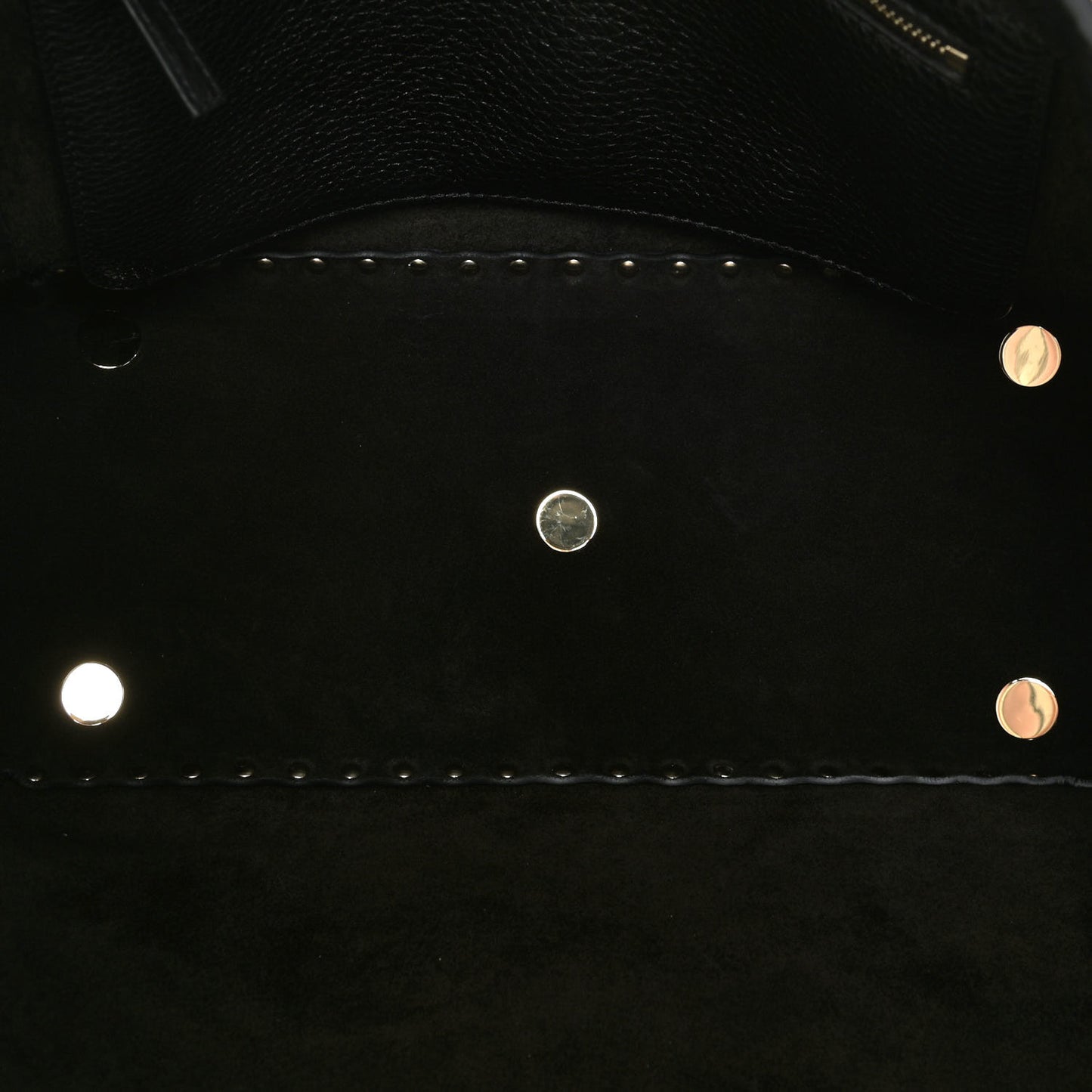 Pebbled Calfskin Medium Rockstud Tote Black