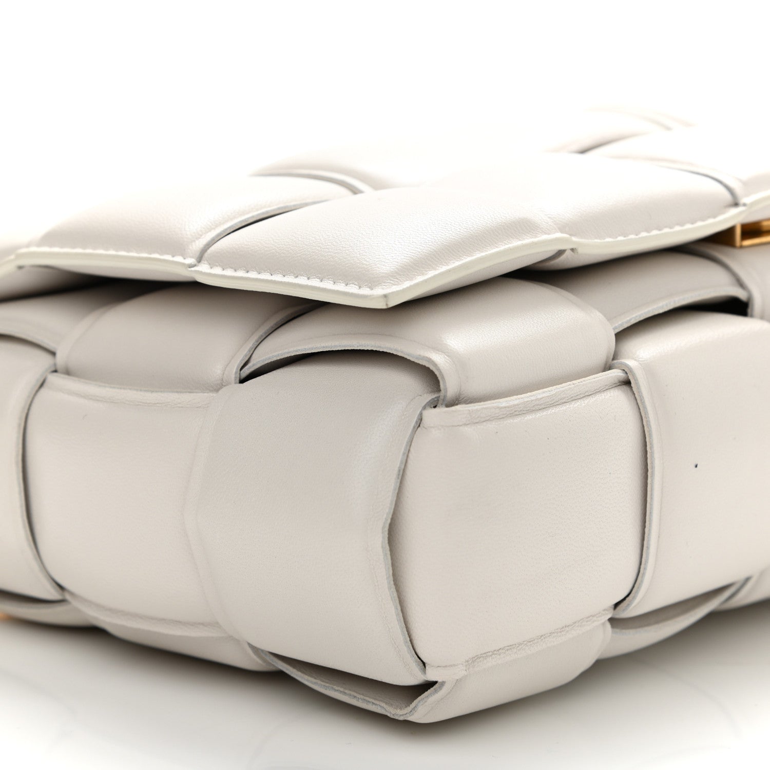 Bottega Veneta Lambskin Maxi Intreccio Padded Chain Cassette Crossbody Bag White 8 of 13