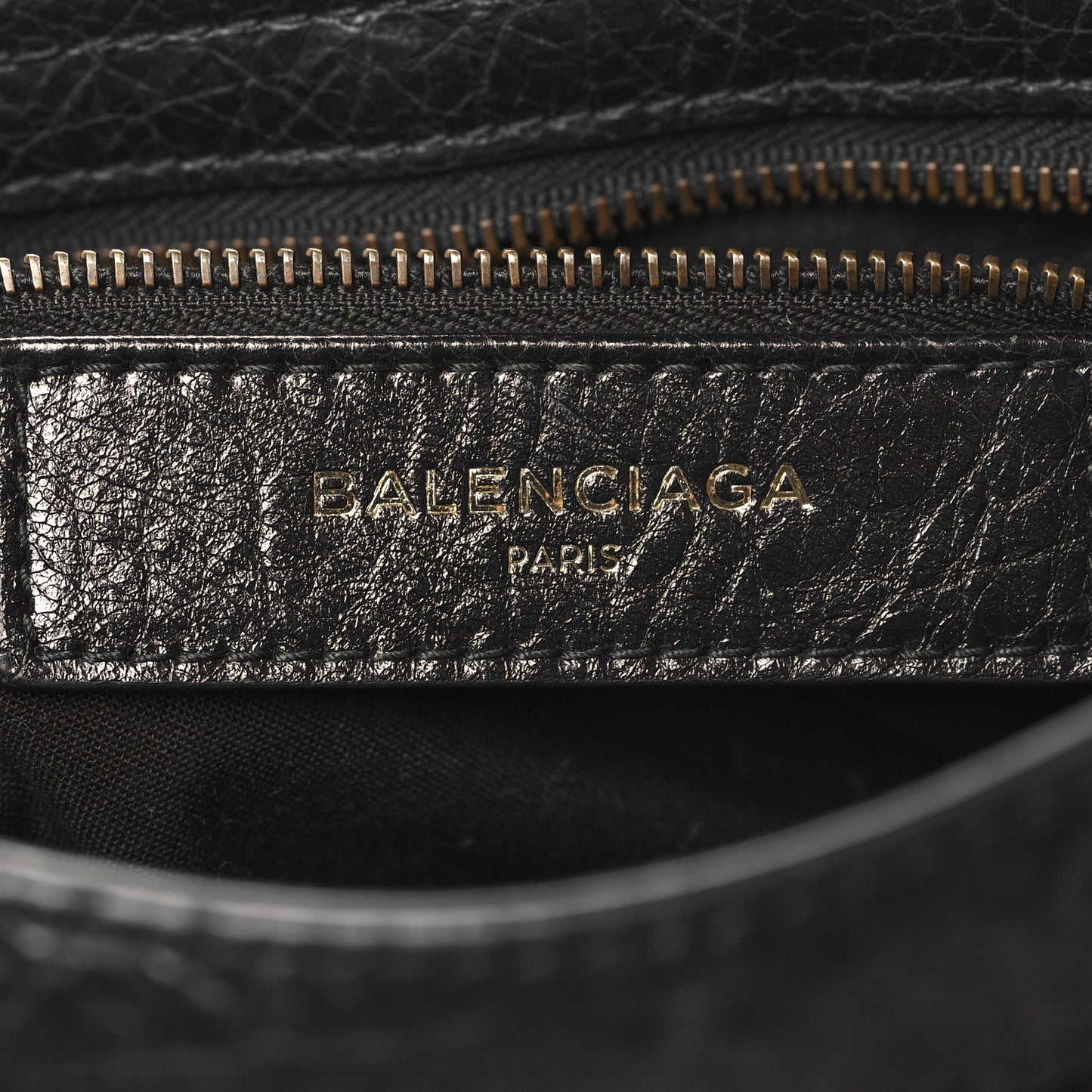 Agneau Classic Hardware S City Logo Strap Black White