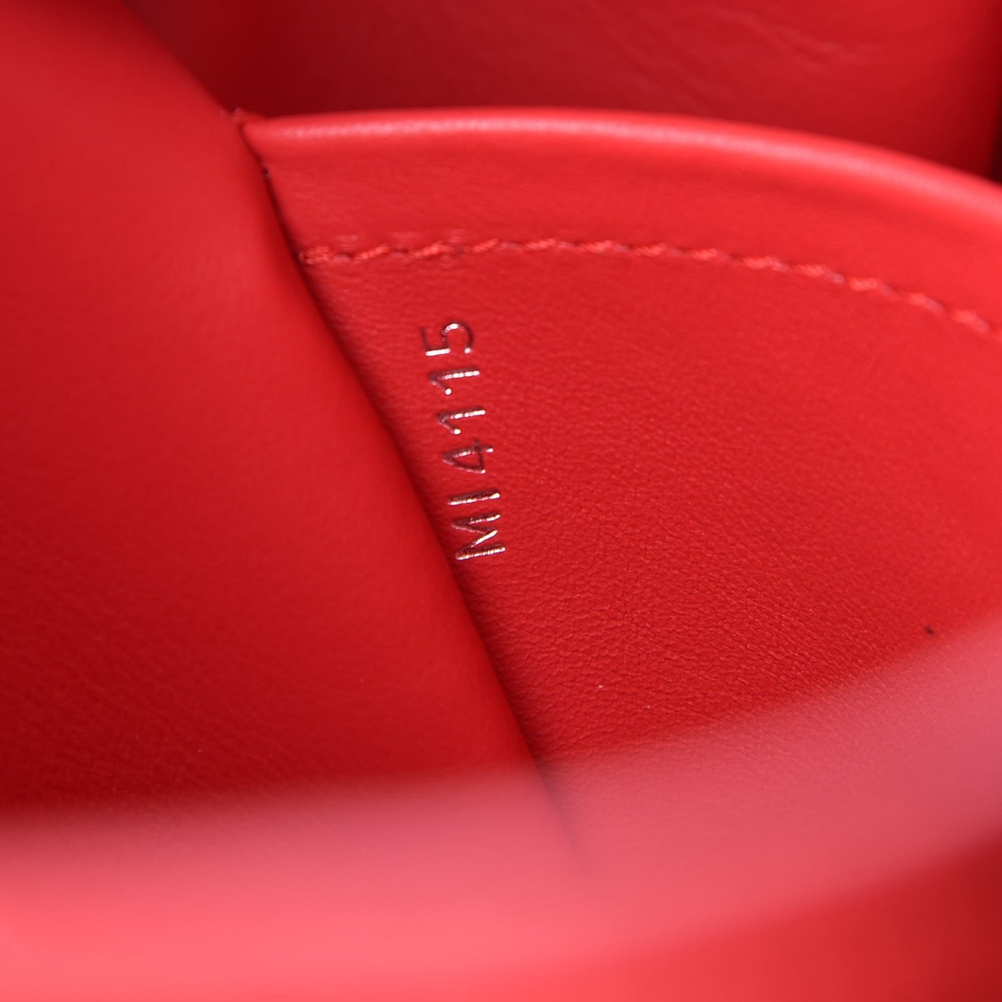 Taurillon Python Capucines MM Rubis