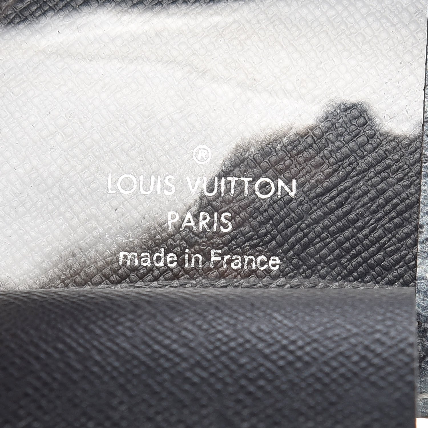 Louis Vuitton Savane Monogram Rhinoceros Chapman Luggage Tag 3 of 4