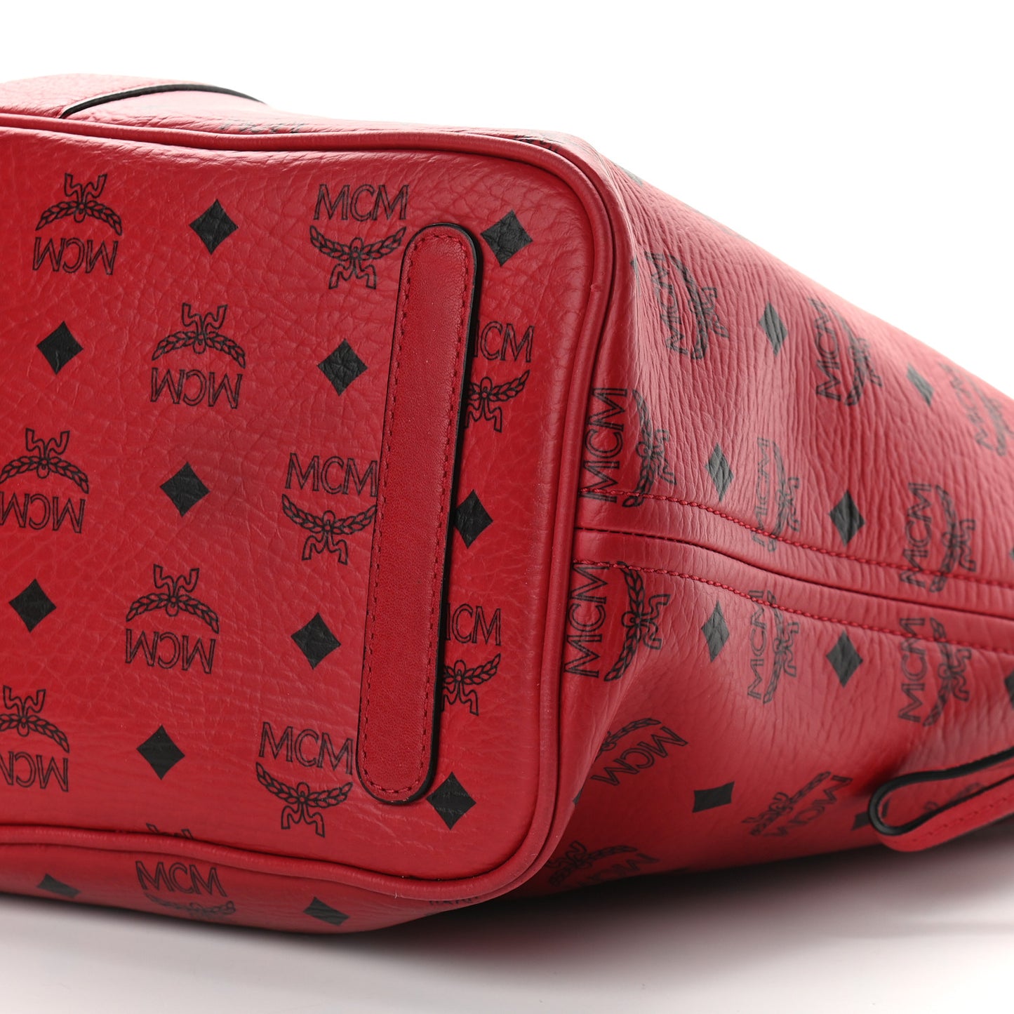 Visetos Medium Liz Reversible Shopper Tote Ruby Red