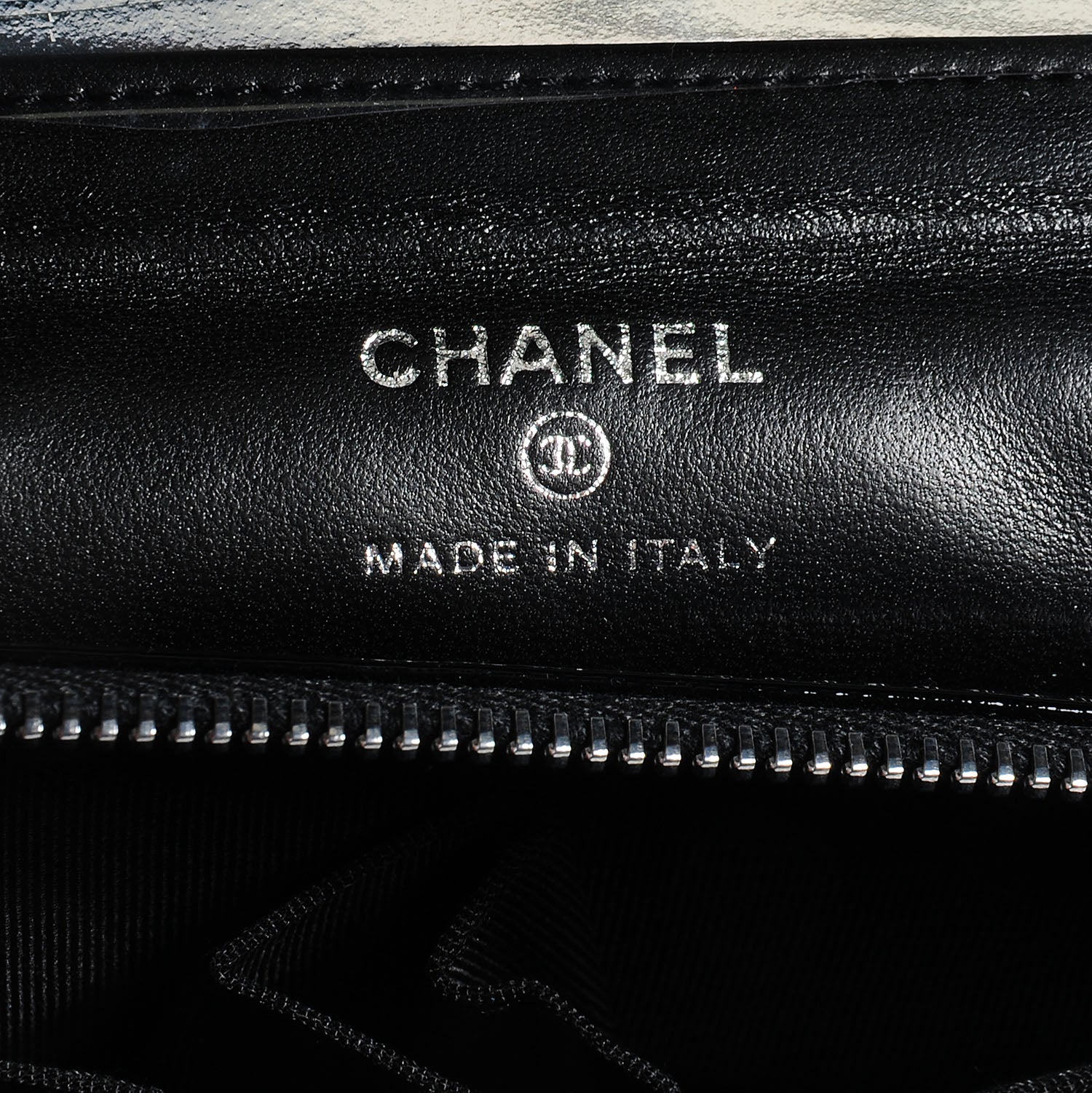 Chanel Distressed Patent Quilted Flap Cosmetic Case Black 5 of 10