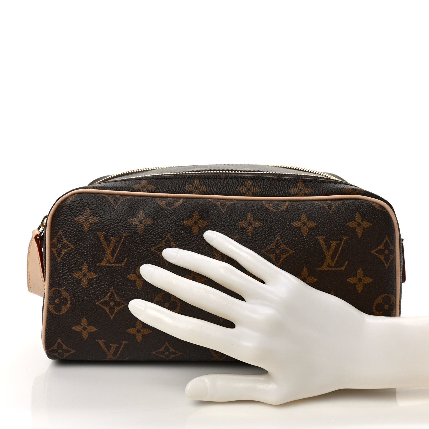 Louis Vuitton Monogram Dopp Kit Toilet Pouch 2 of 8