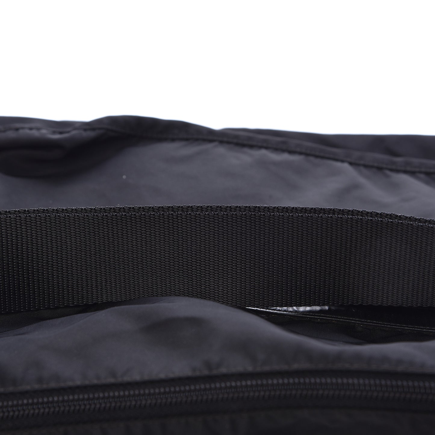 Nylon Vela Messenger Bag Black