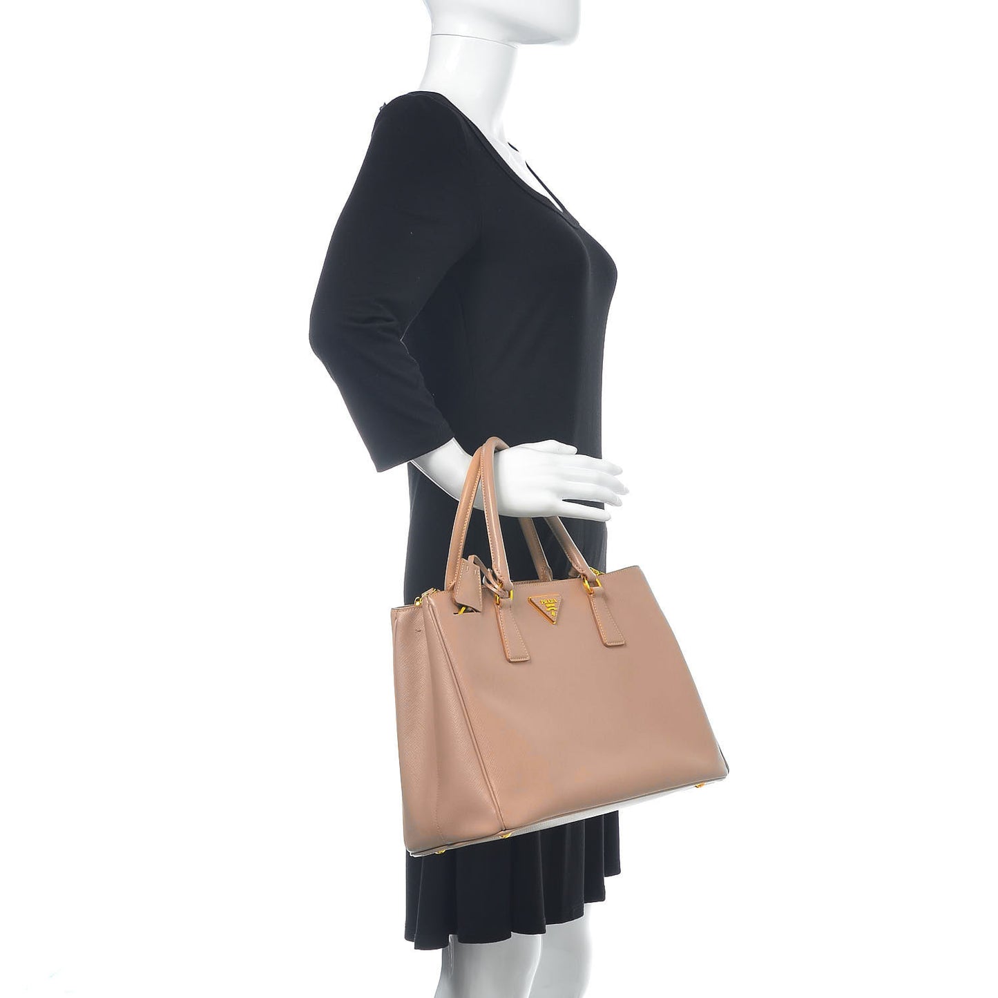 Saffiano Medium Galleria Double Zip Tote Cammeo