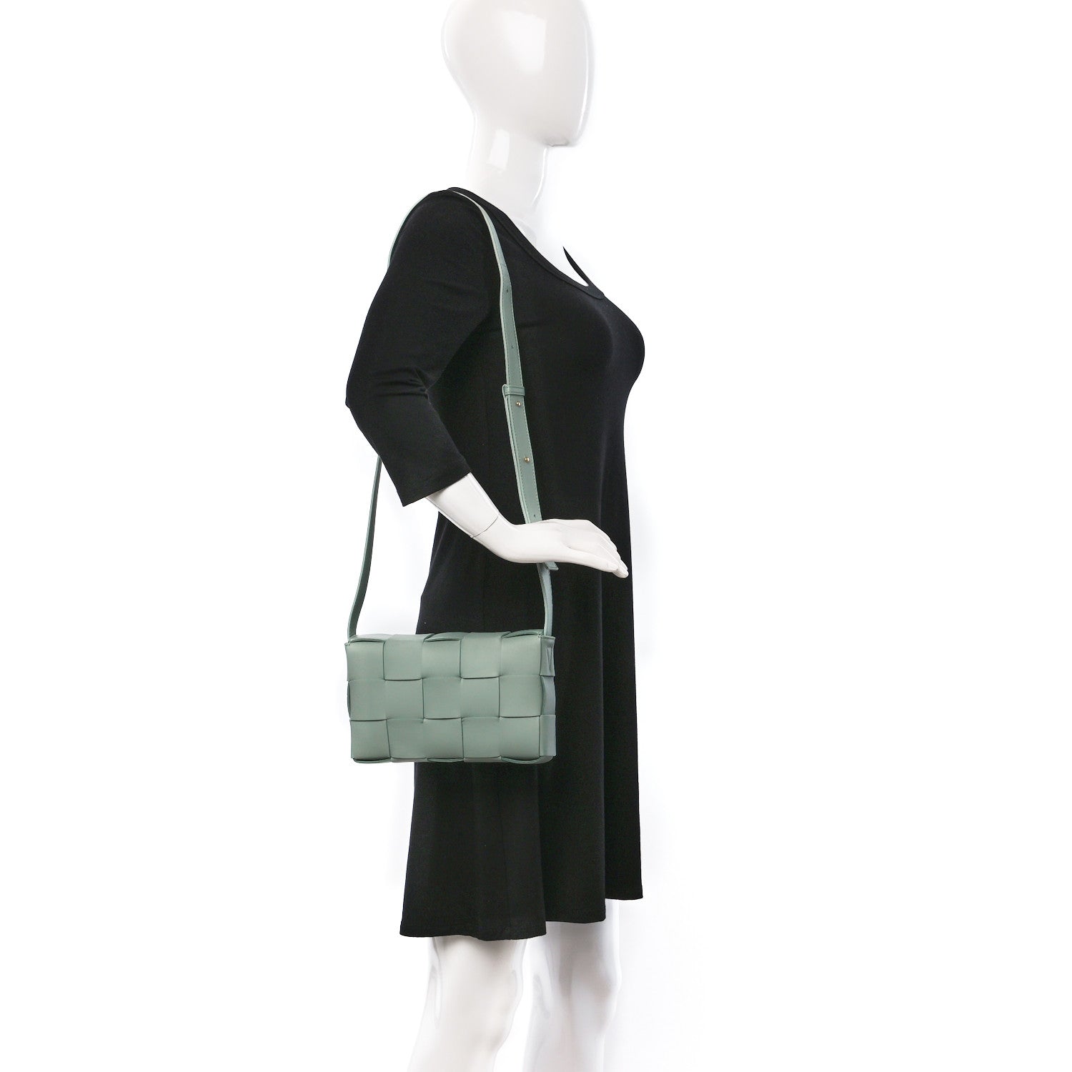Bottega Veneta Lambskin Maxi Intrecciato Cassette Crossbody Bag New Sauge 2 of 8