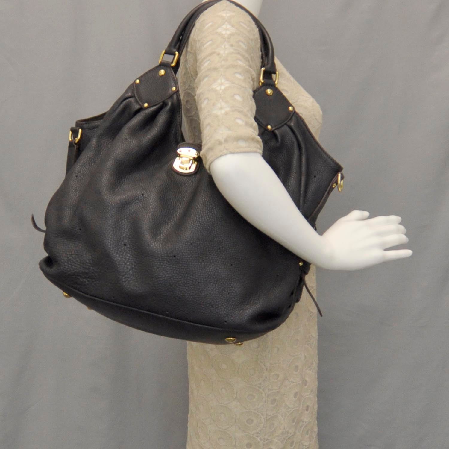 Louis Vuitton Mahina XL Black 2 of 6