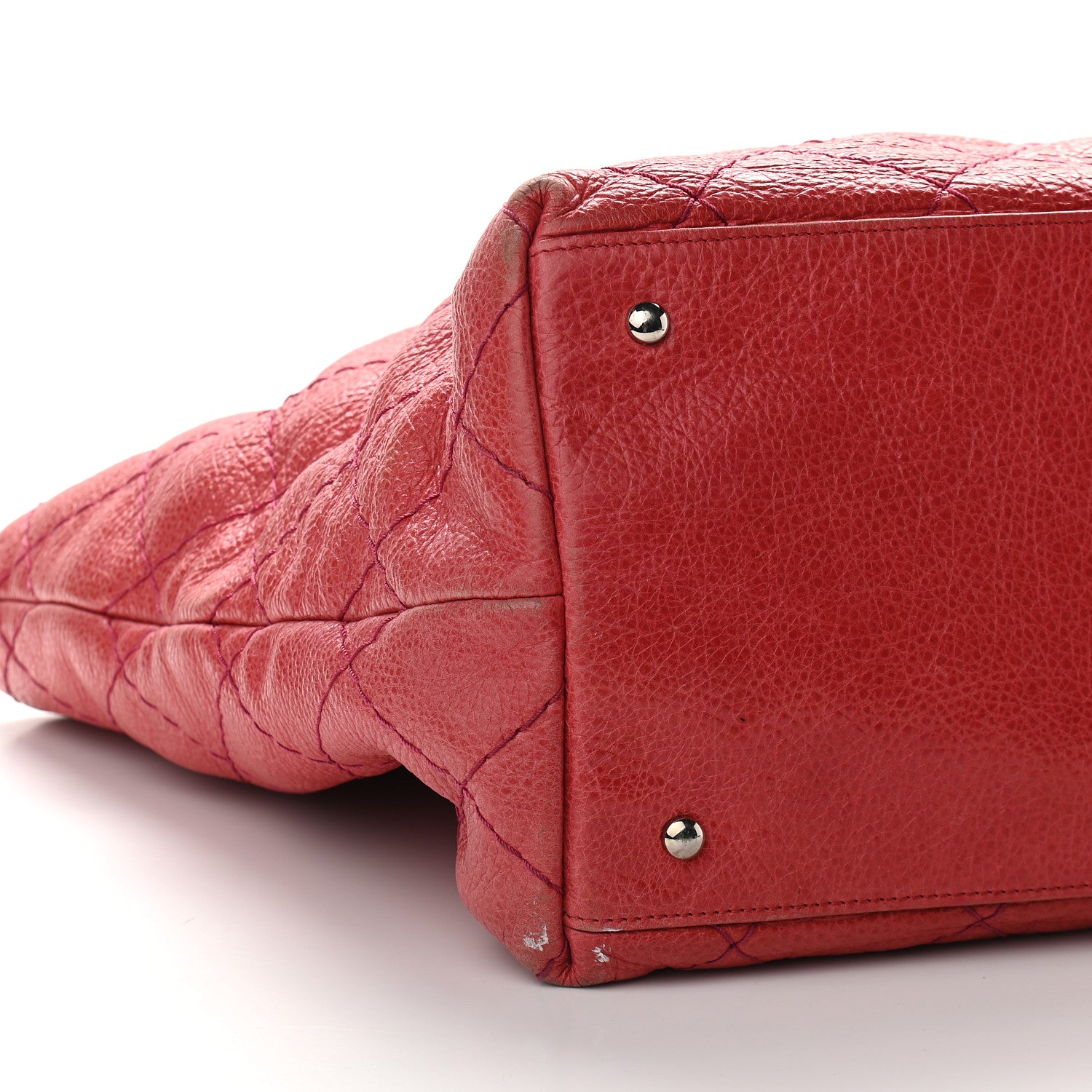 Chanel Glazed Calfskin Large On The Road Tote Red 9 of 14