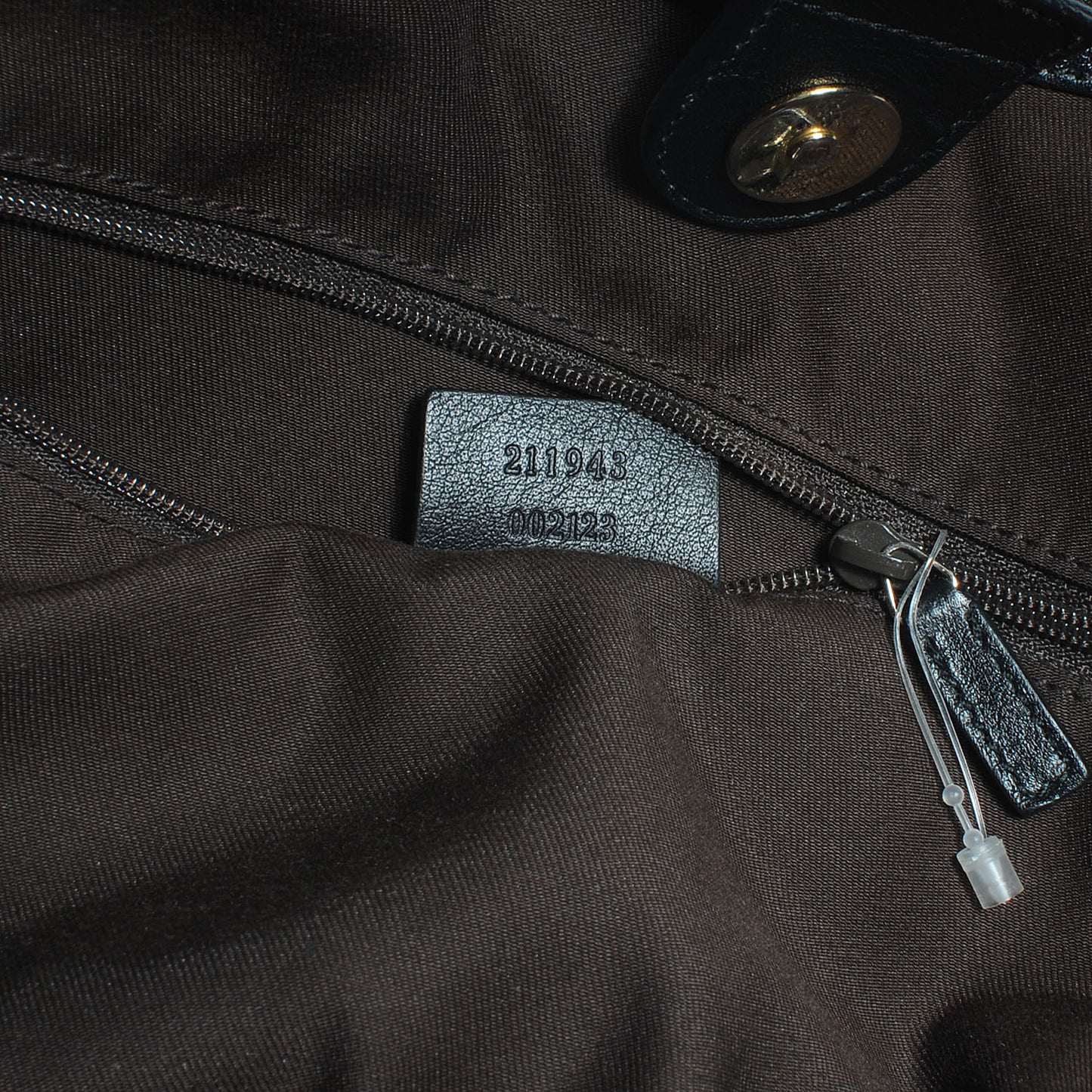 Monogram Large Sukey Black