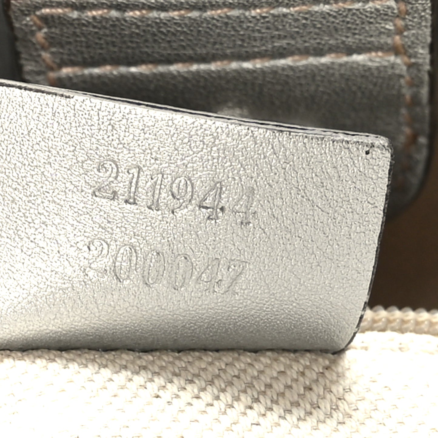 Metallic Guccissima Medium Sukey Tote Silver