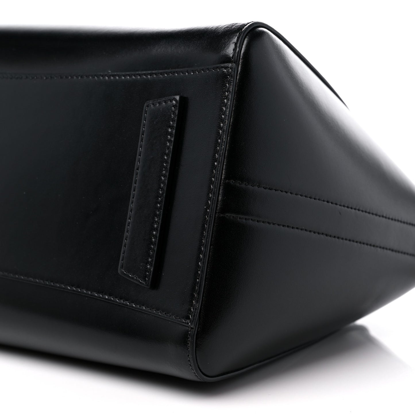 Shiny Lord Calfskin Medium Antigona Black