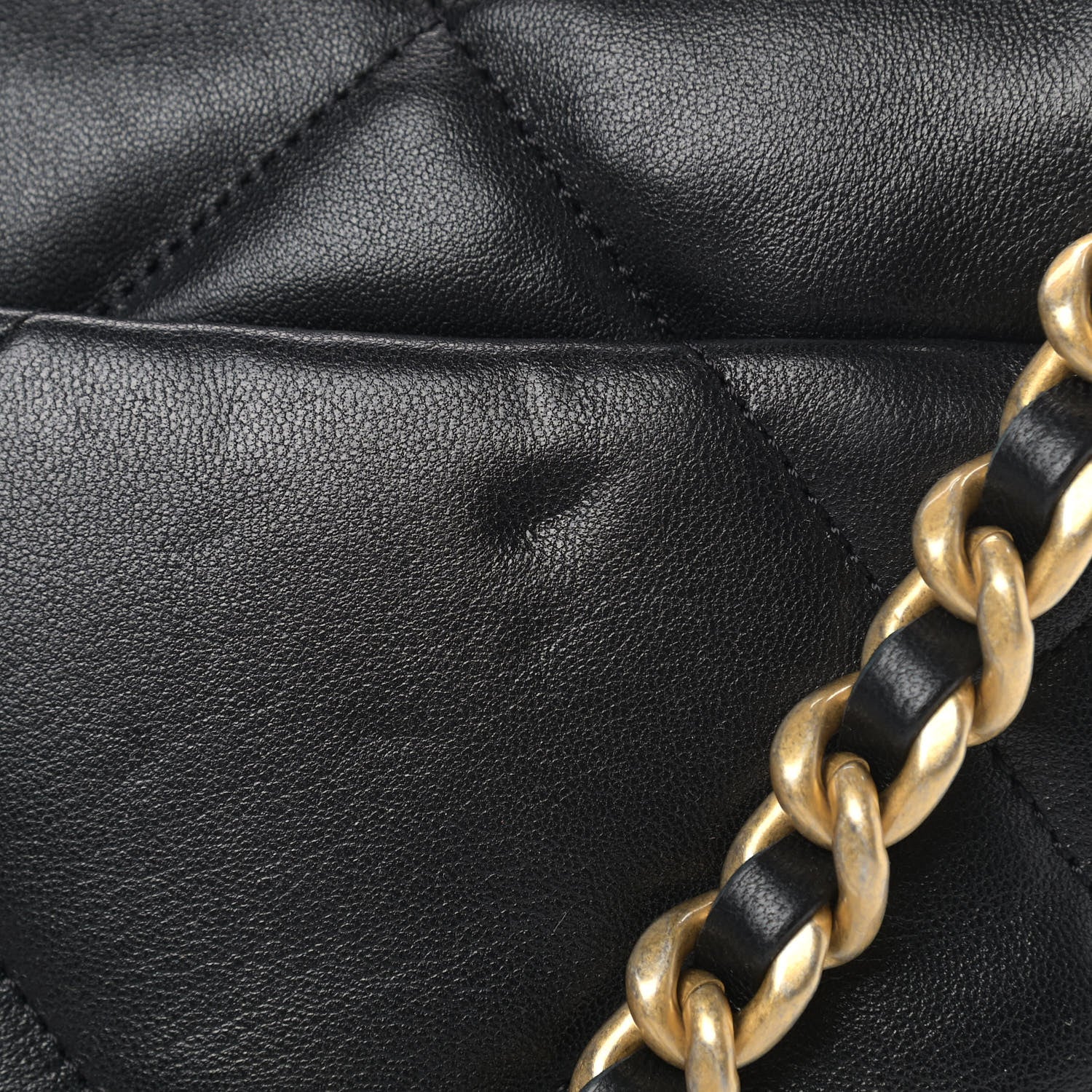 Chanel Lambskin Quilted Medium Chanel 19 Flap Black 10 of 10