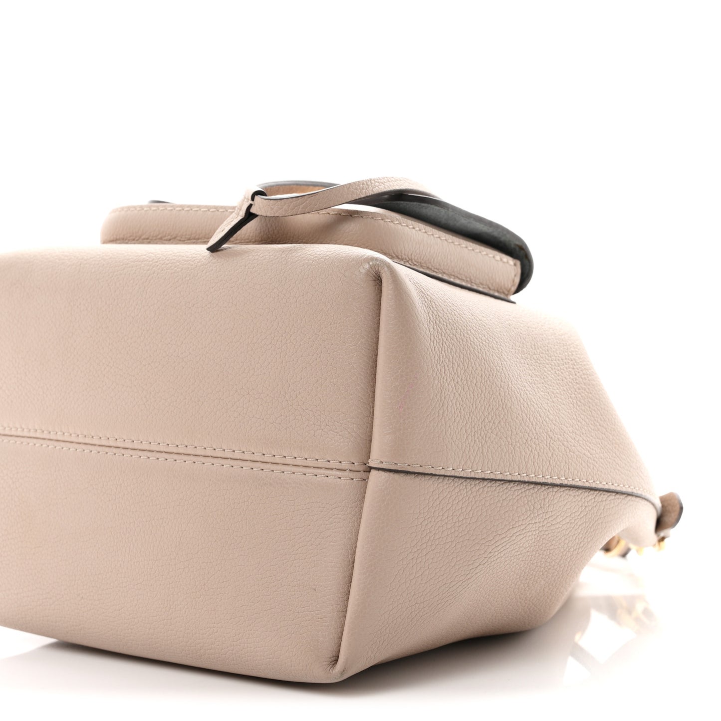 Calfskin Lockme Bucket MM Greige