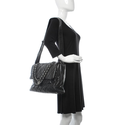Chanel Glazed Caviar Quilted Stretch Spirit Messenger Bag Black 2 of 11