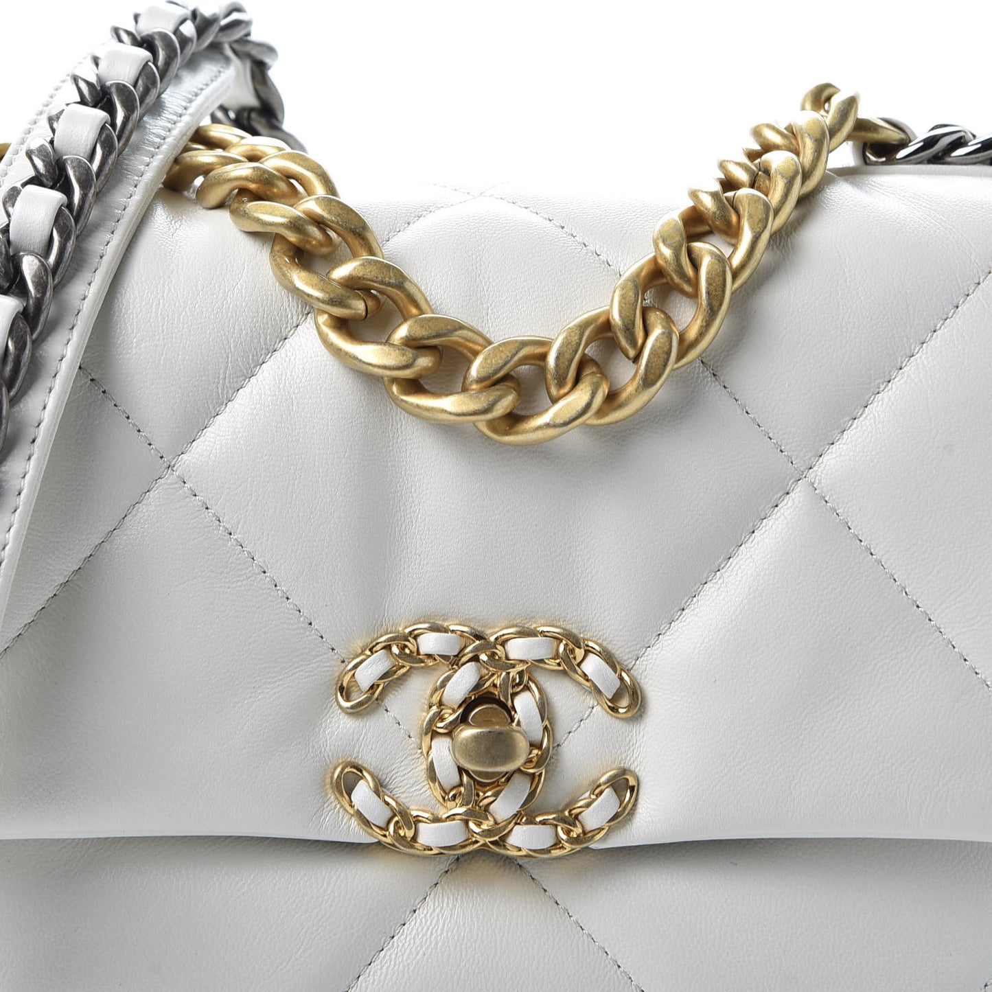 Lambskin Quilted Medium 19 Flap White
