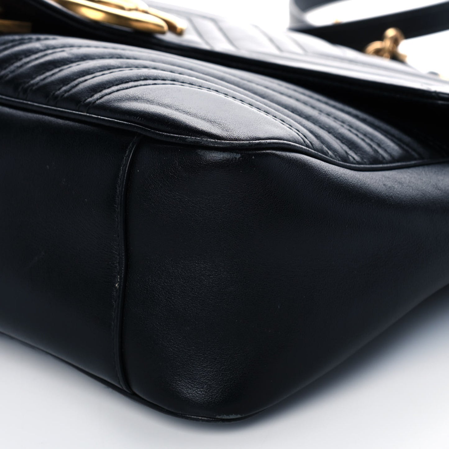 Calfskin Matelasse Large GG Marmont Shoulder Bag Black
