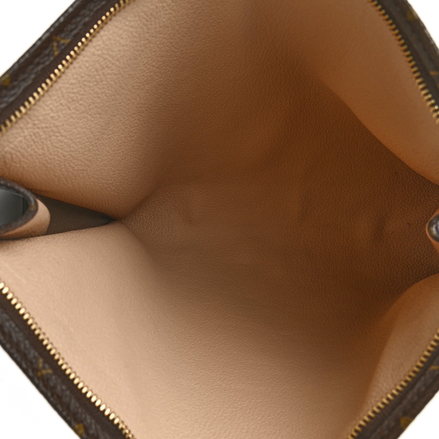 Louis Vuitton Monogram Toiletry Pouch 26 4 of 6