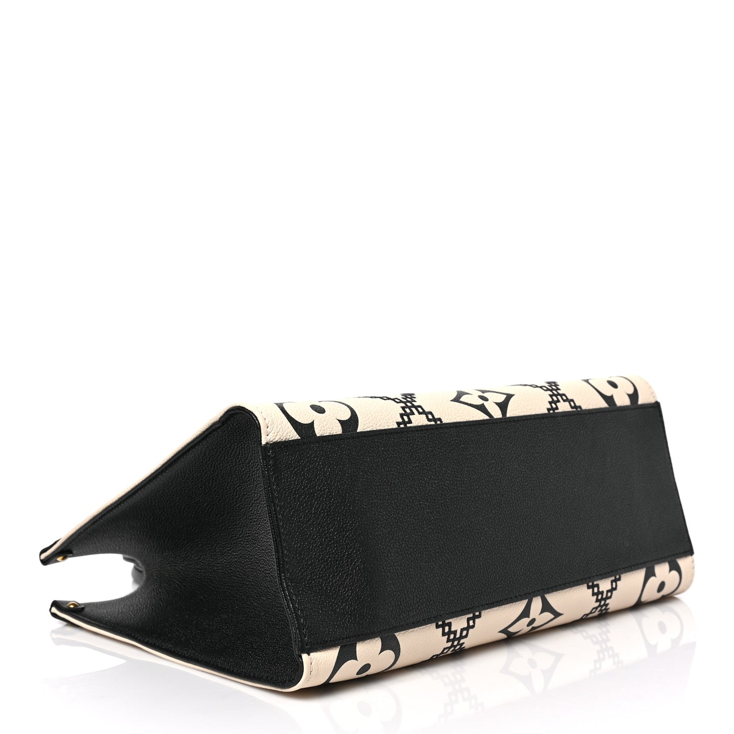 Empreinte Monogram Giant Broderies Onthego MM Cream Black