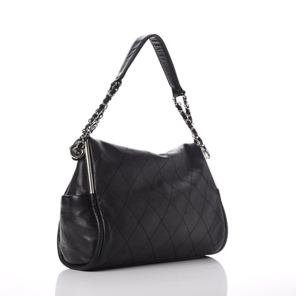 FASHIONPHILE CHANELLambskinStitchedMediumUltimateSoftToteBlack 3 of 8