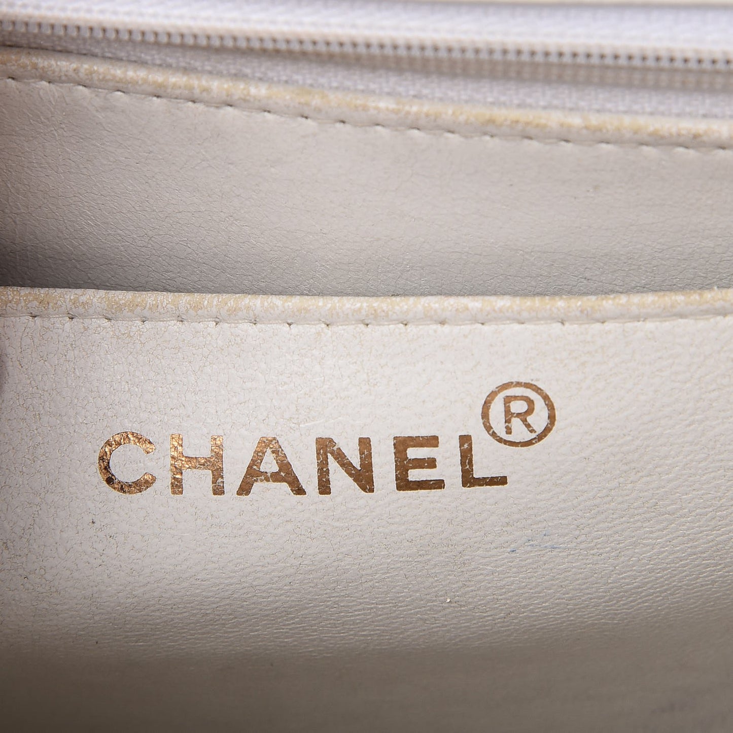 Caviar Quilted Jumbo Single Flap White