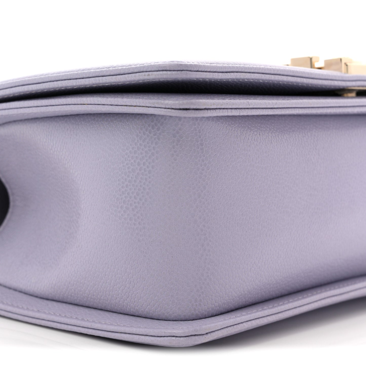 Caviar Quilted Medium Boy Flap Light Purple