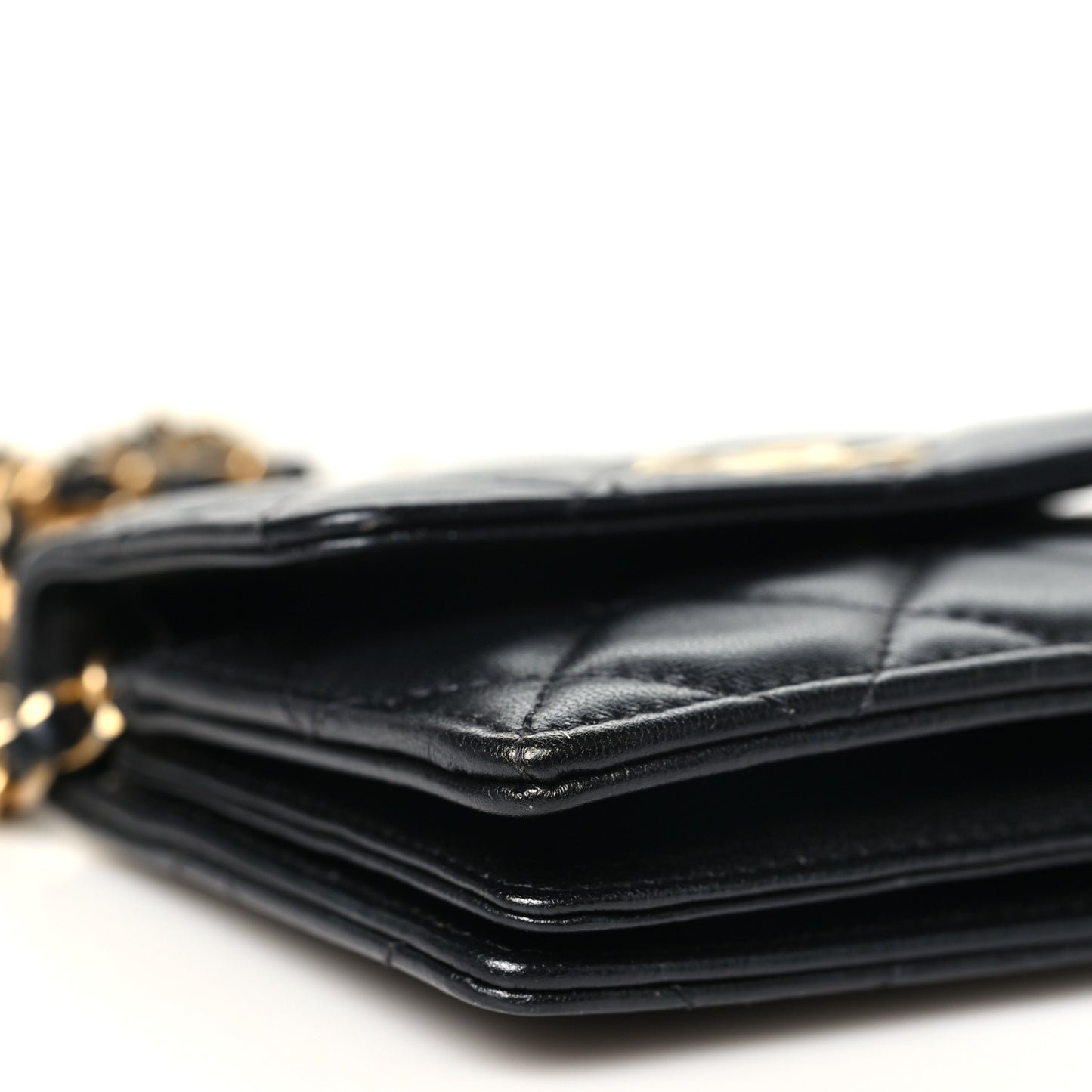 Lambskin Quilted Pearl Crown Clutch With Chain Black