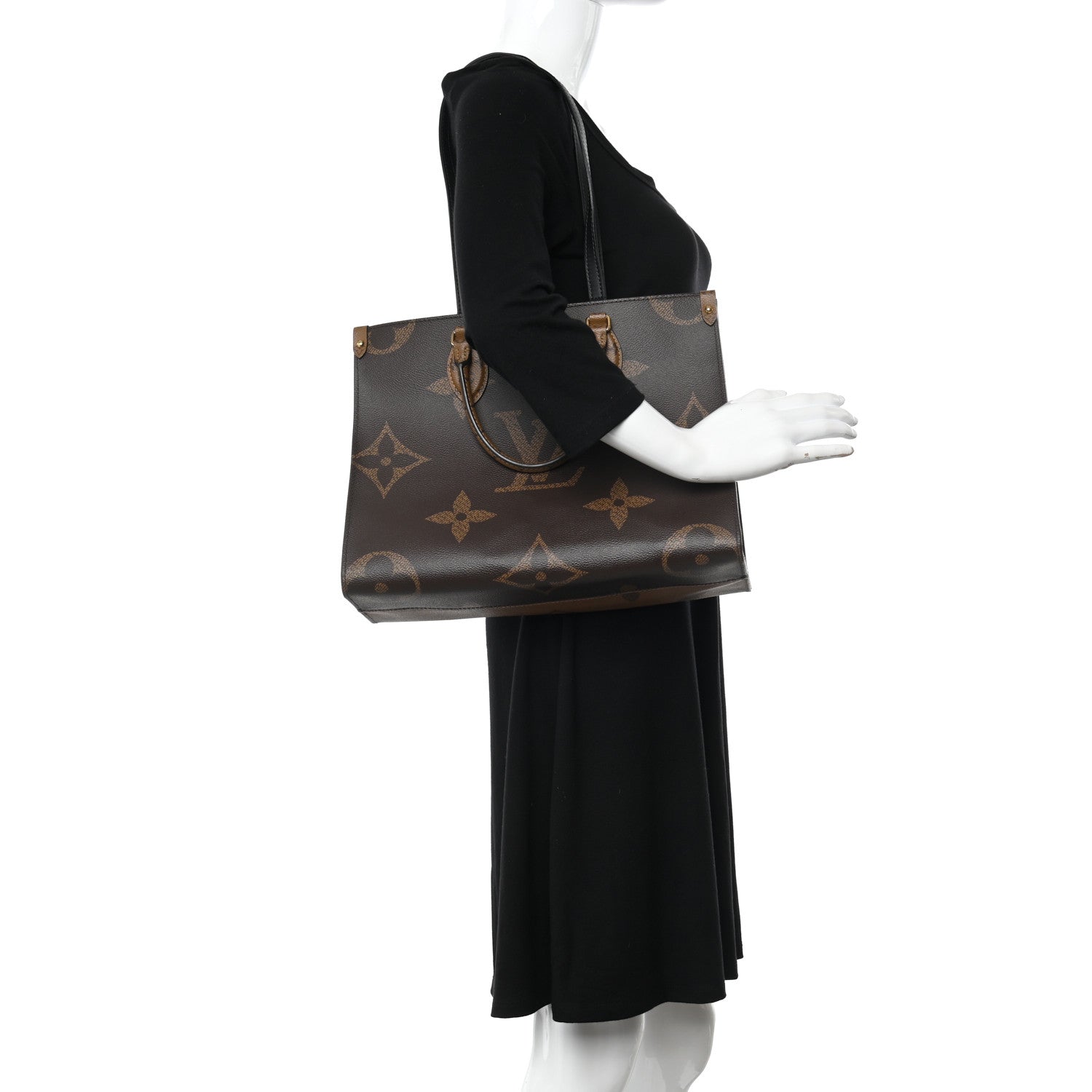 Louis Vuitton Reverse Monogram Giant Onthego MM 2 of 11