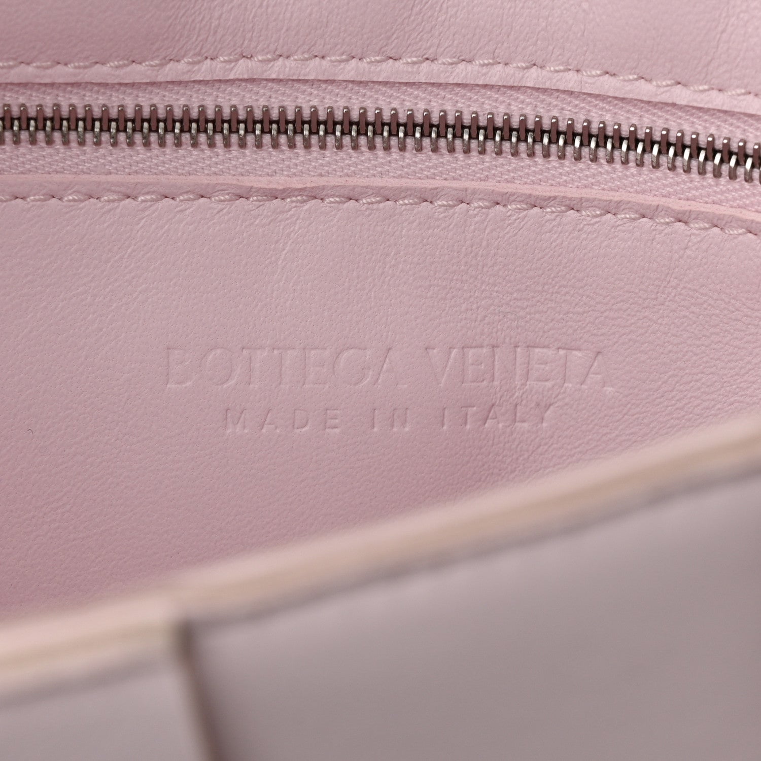 Bottega Veneta Lambskin Maxi Intrecciato Cassette Crossbody Bag Bliss Washed 6 of 10