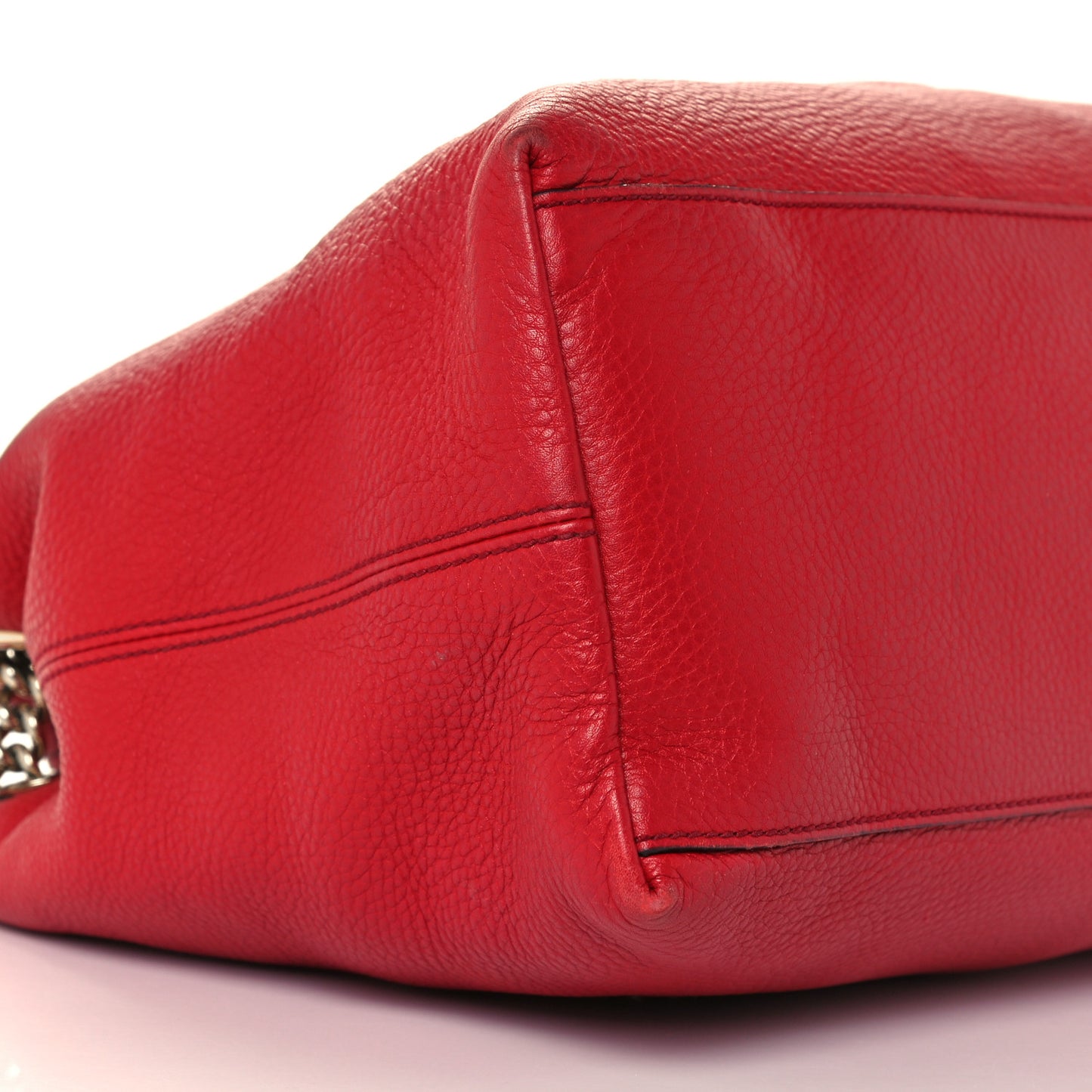 Pebbled Calfskin Medium Soho Chain Shoulder Bag Tabasco Red
