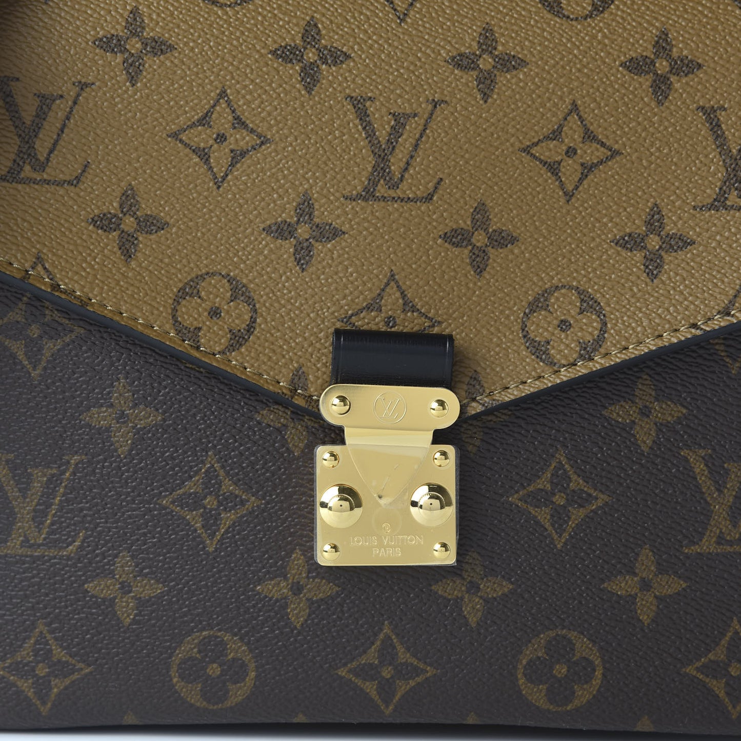 Reverse Monogram Pochette Metis