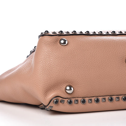 Valentino Garavani Grained Calfskin Onyx Medium Rockstud Rolling Tote Soft Noisette 9 of 10