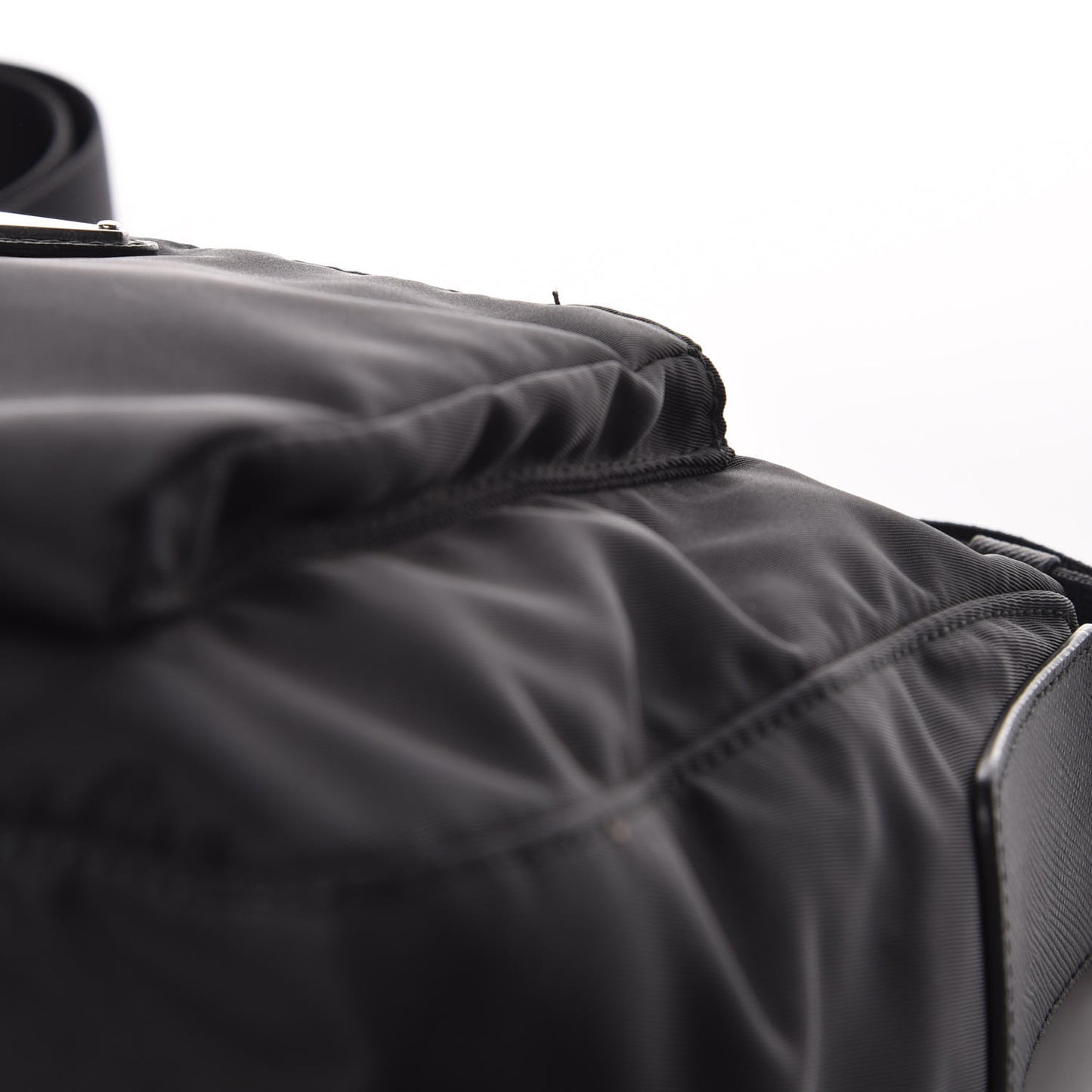 Nylon Flat Messenger Bag Black