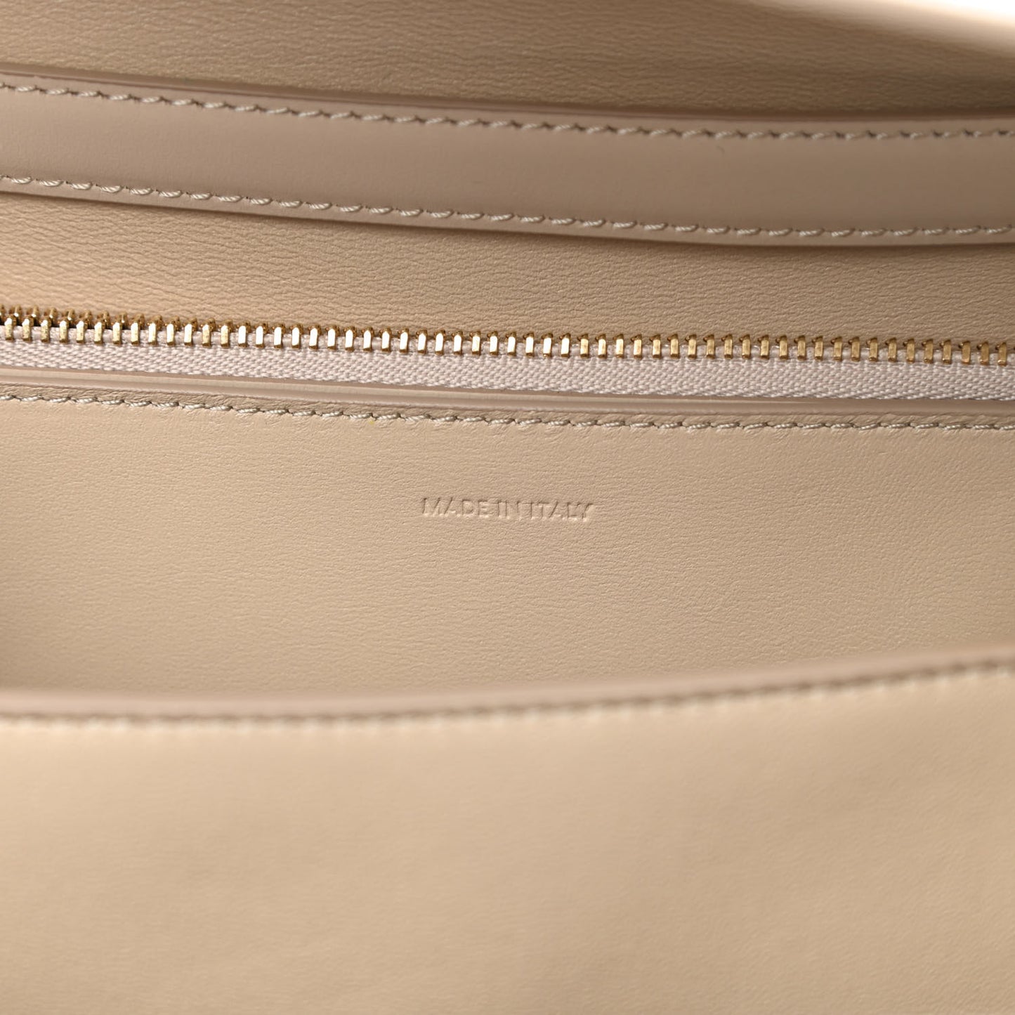 Box Calfskin Medium Classic Box Flap Bag Powder