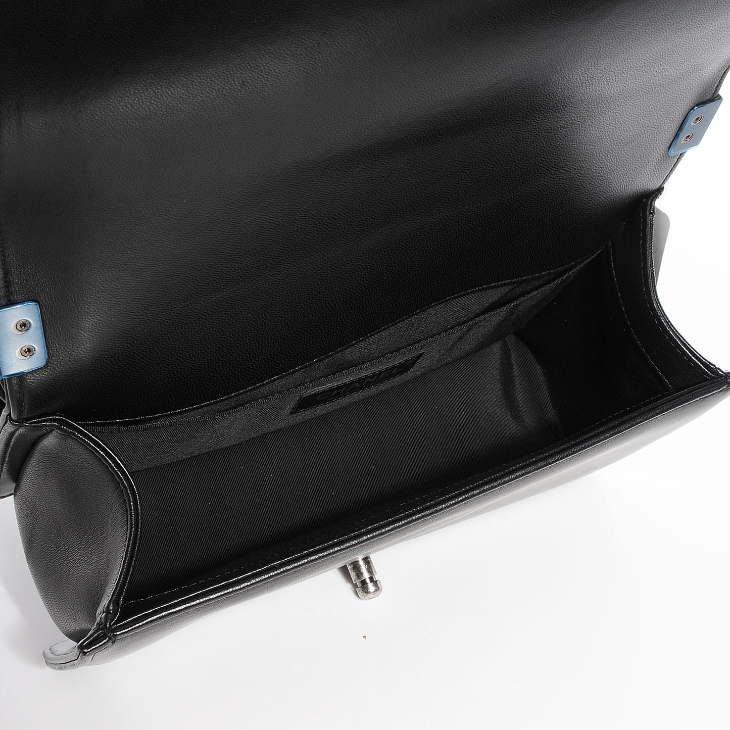 Calfskin Medium Boy Flap Black