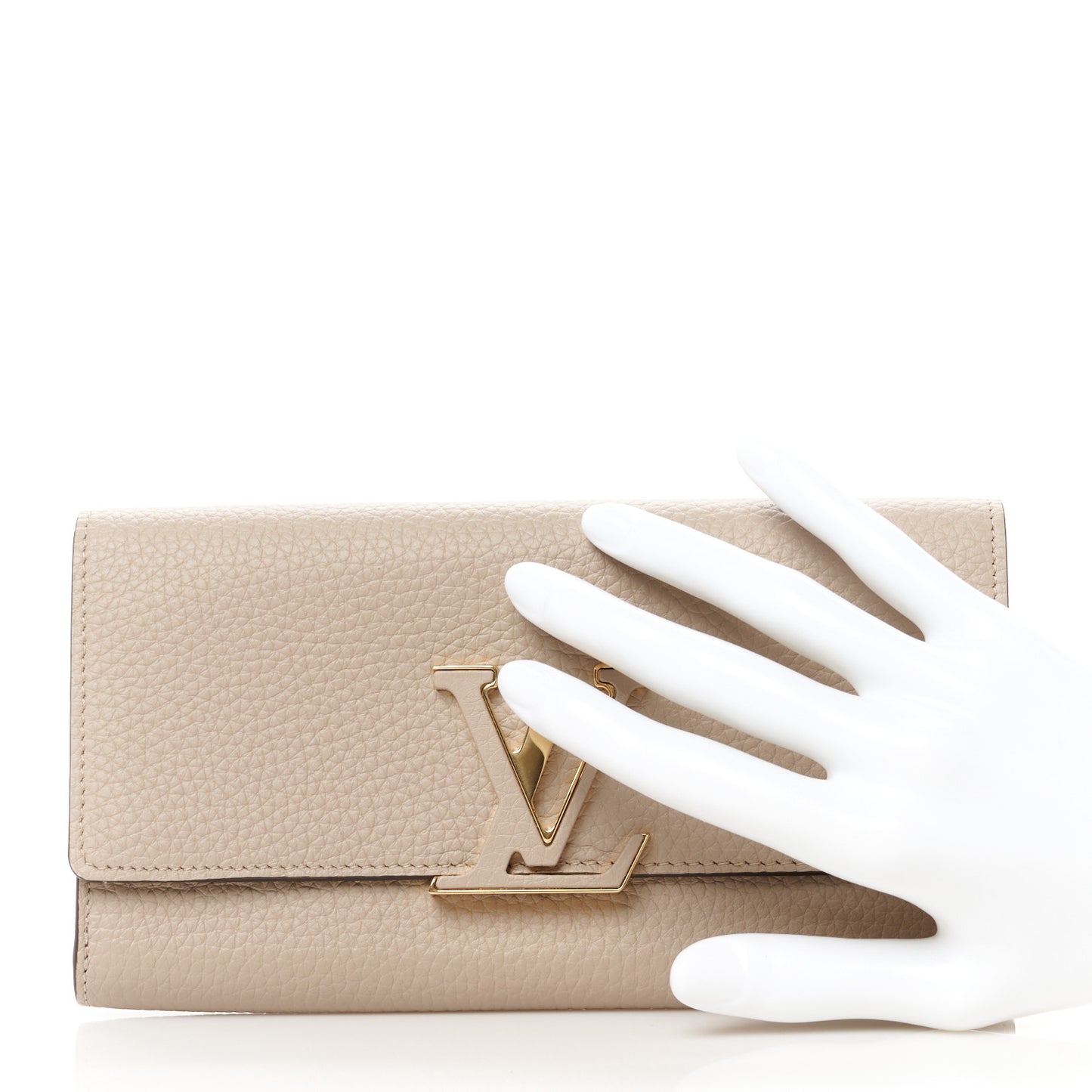 Taurillon Capucines Wallet Galet