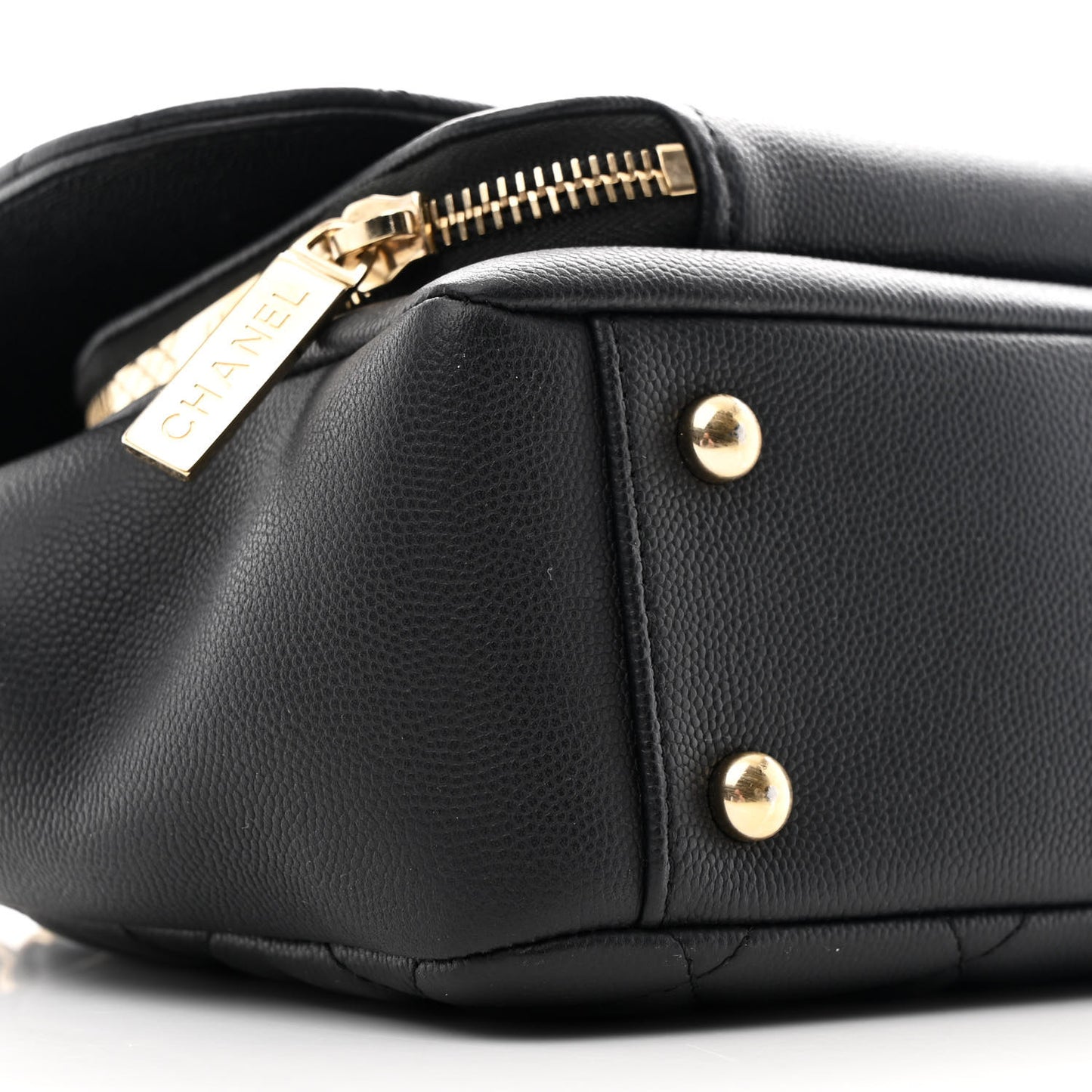 Caviar Quilted Medium Business Affinity Flap Black
