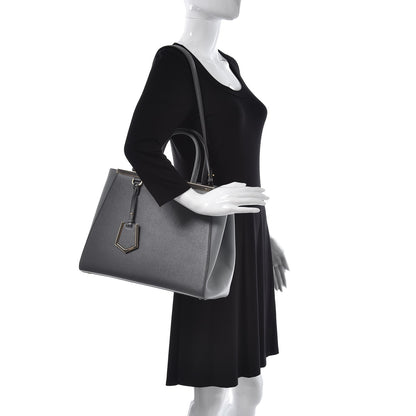 Fendi Vitello Elite Flamingo Regular 2Jours Tote Grigio Grigio Chiaro 2 of 7