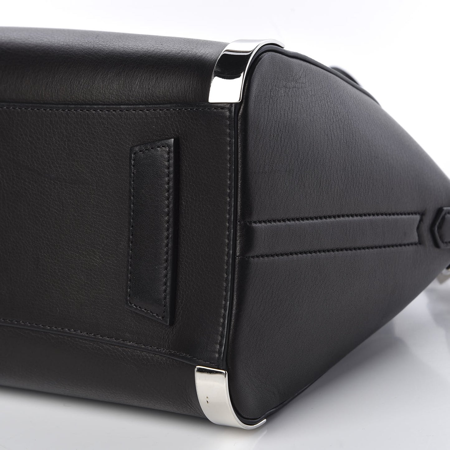 Calfskin Metal Corners Small Antigona Black