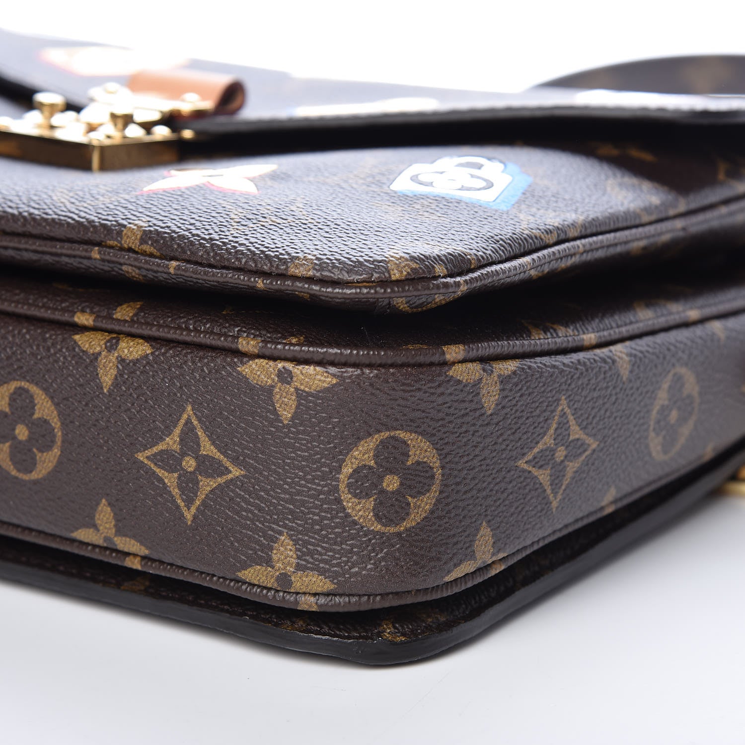 Louis Vuitton Monogram Love Lock Pochette Metis 8 of 9