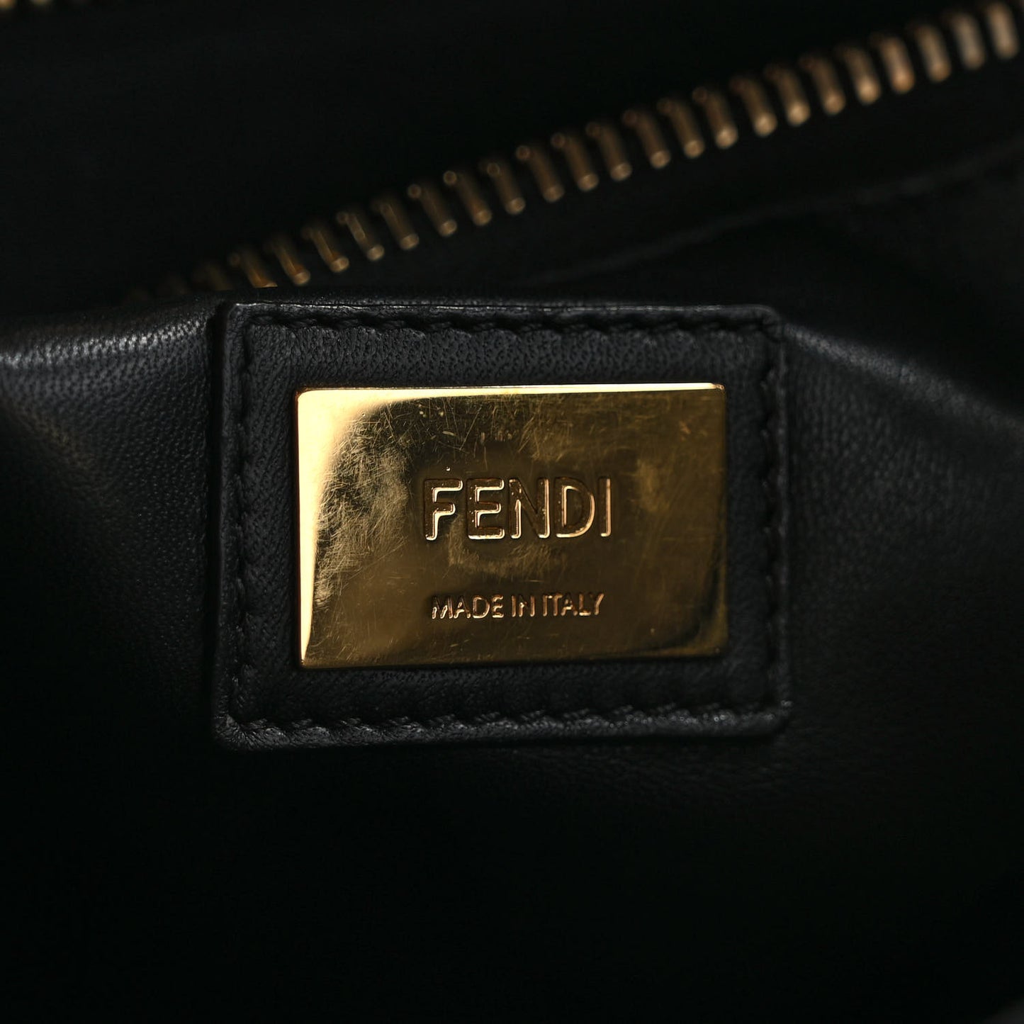 Vitello Seta Shiny Nappa Large Peekaboo Iconic Satchel Black