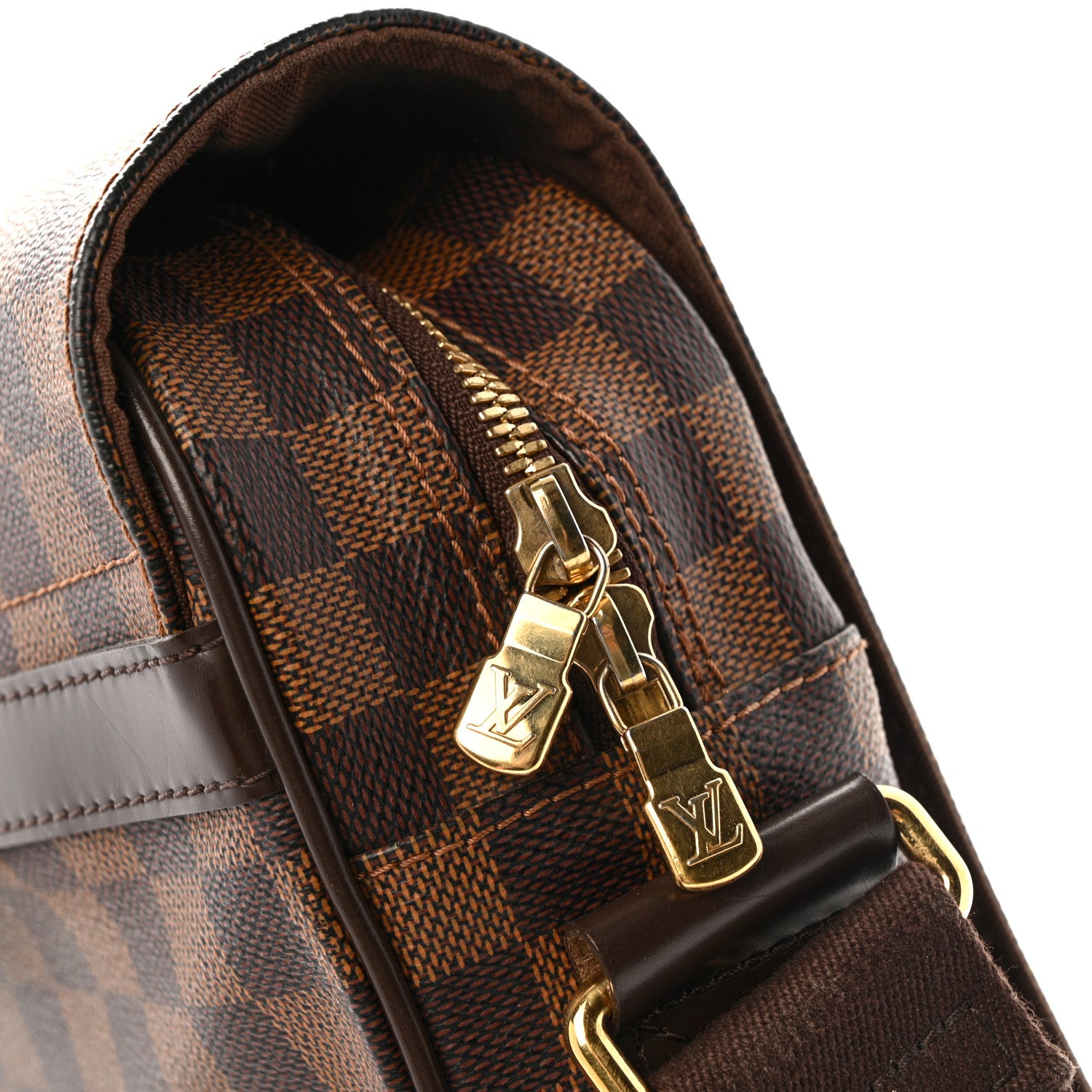 Louis Vuitton Damier Ebene Shelton GM 13 of 15