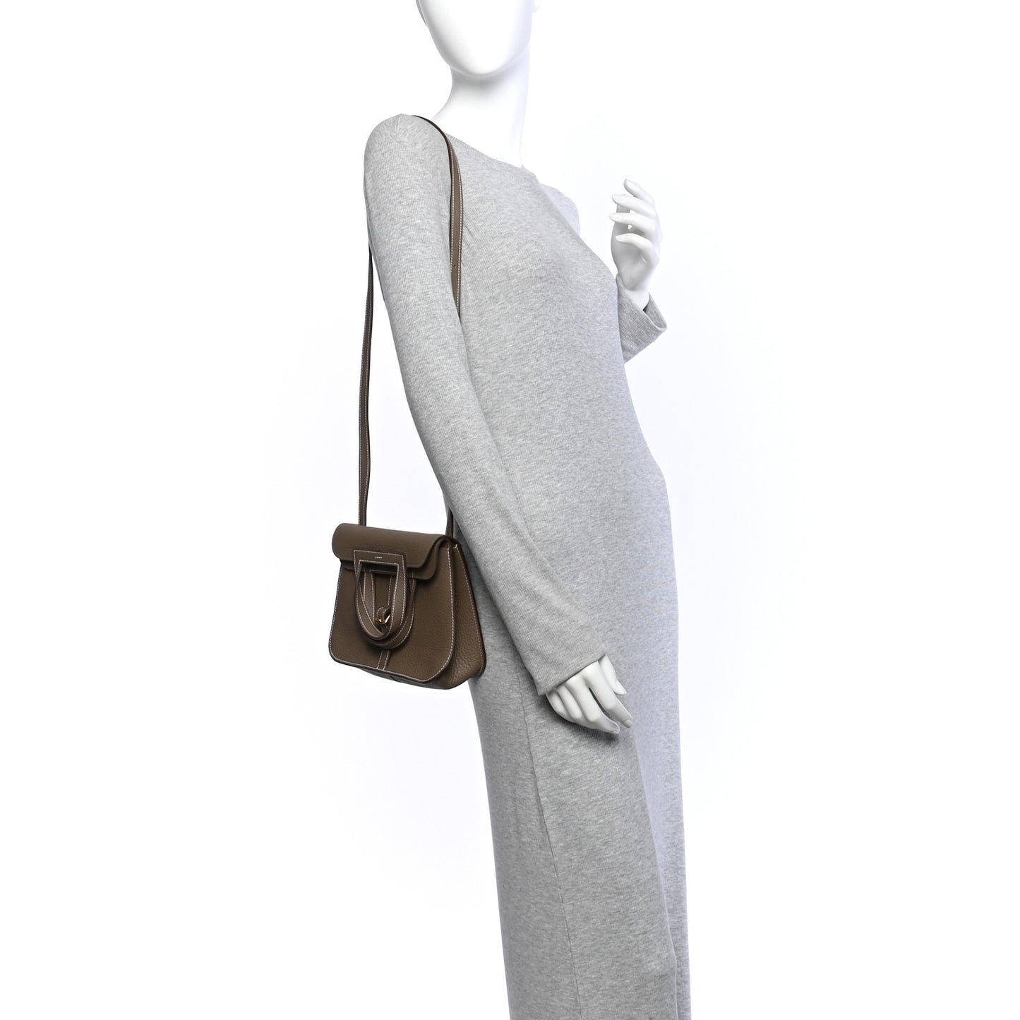 Taurillon Clemence Halzan 25  Etoupe