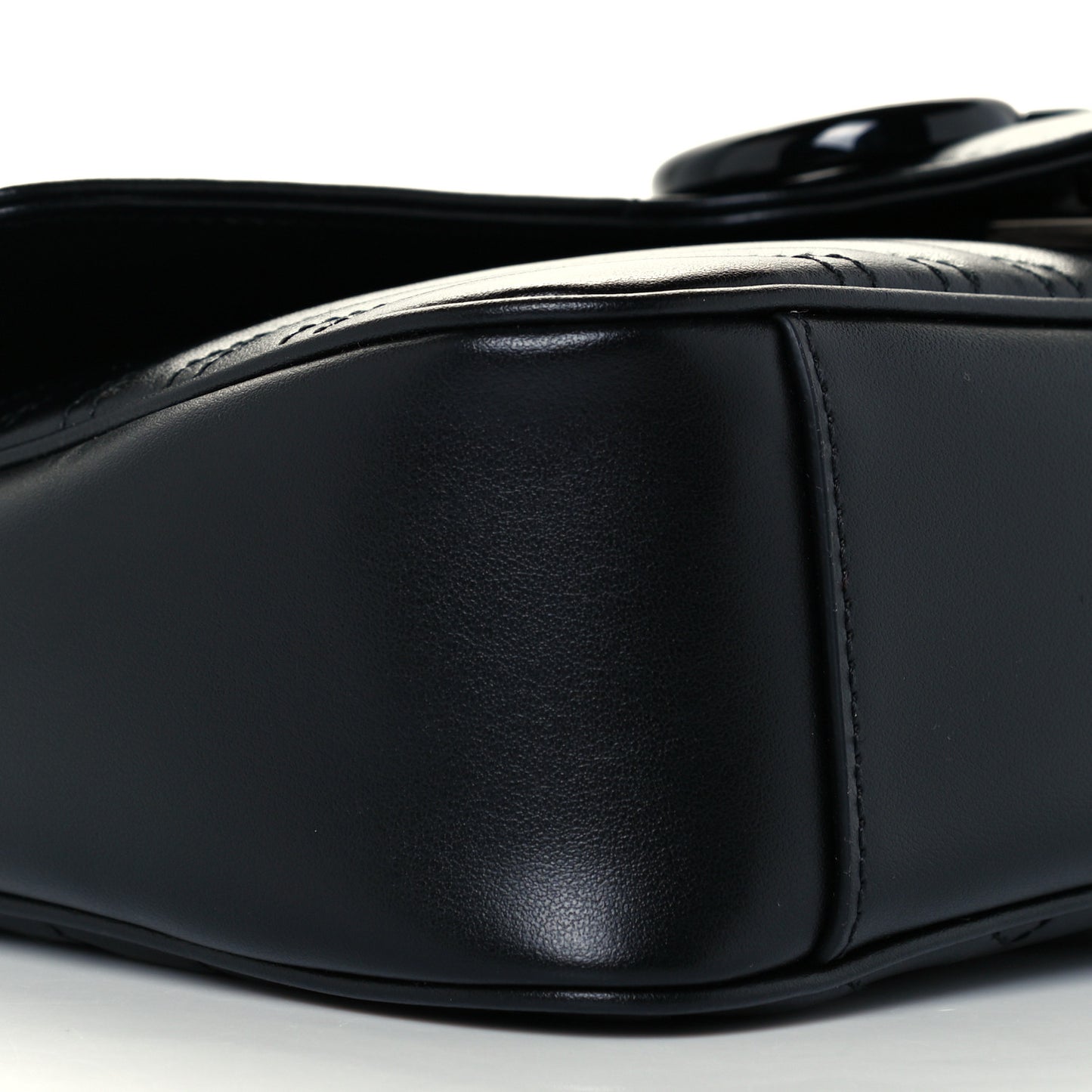 Calfskin Matelasse Monochrome Small GG Marmont Shoulder Bag Black