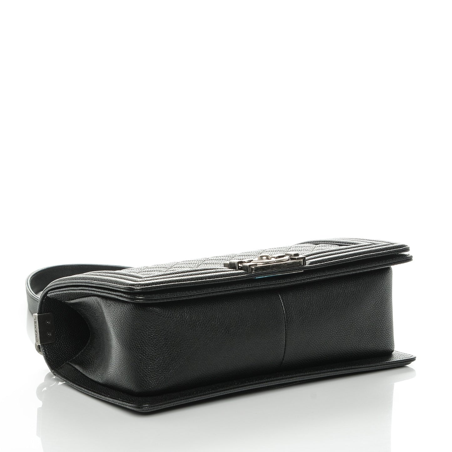 Caviar Quilted Medium Boy Flap Black